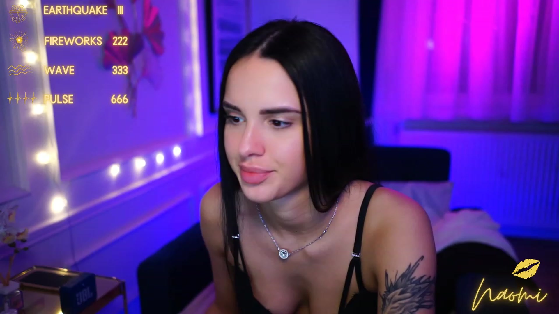 Gallery image thumbnail from cinnabellee's myfreecams stream on, 02/06/2023, 22:42 image 18 of 20