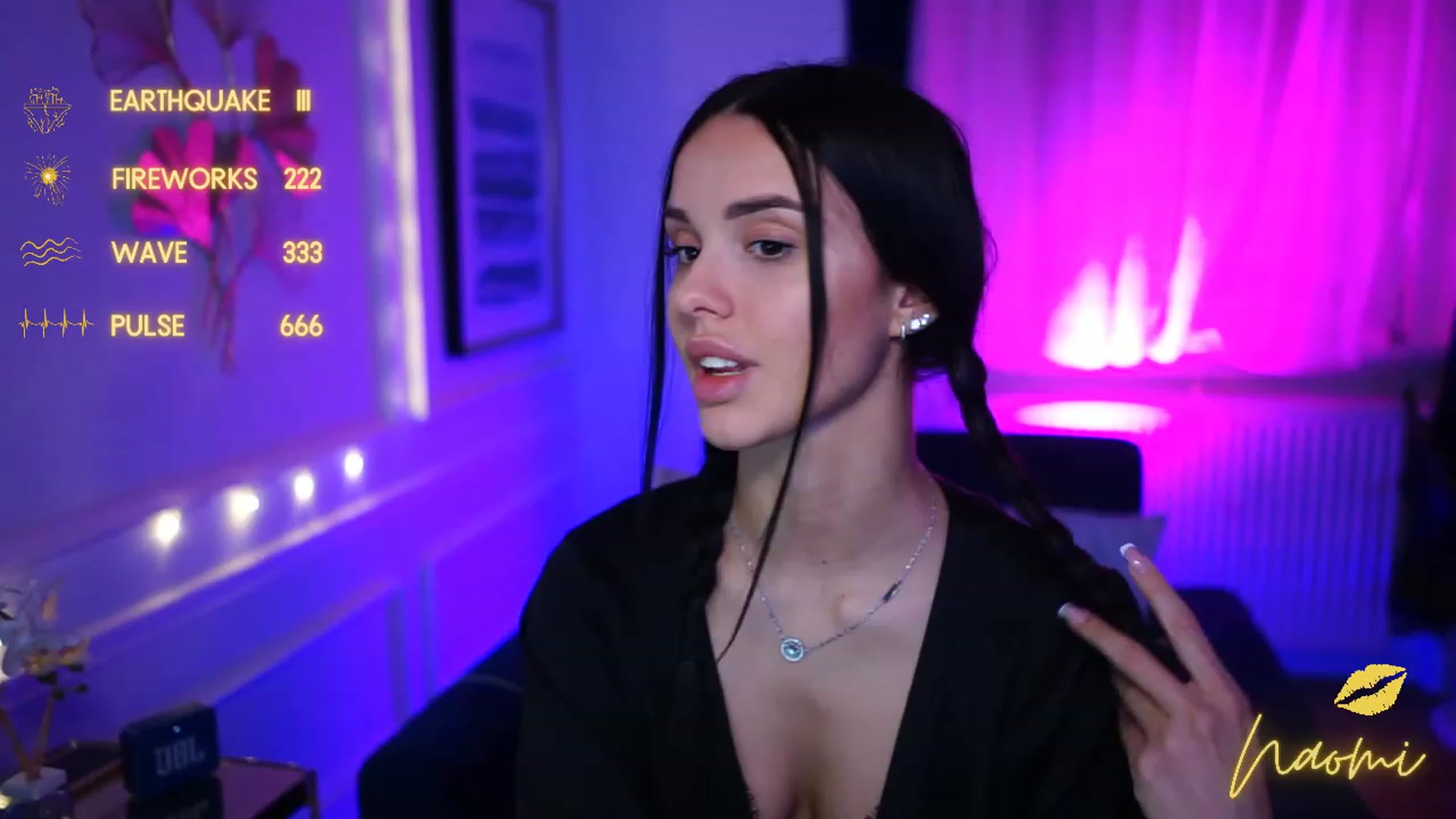 Gallery image thumbnail from cinnabellee's myfreecams stream on, 02/07/2023, 19:00 image 9 of 20