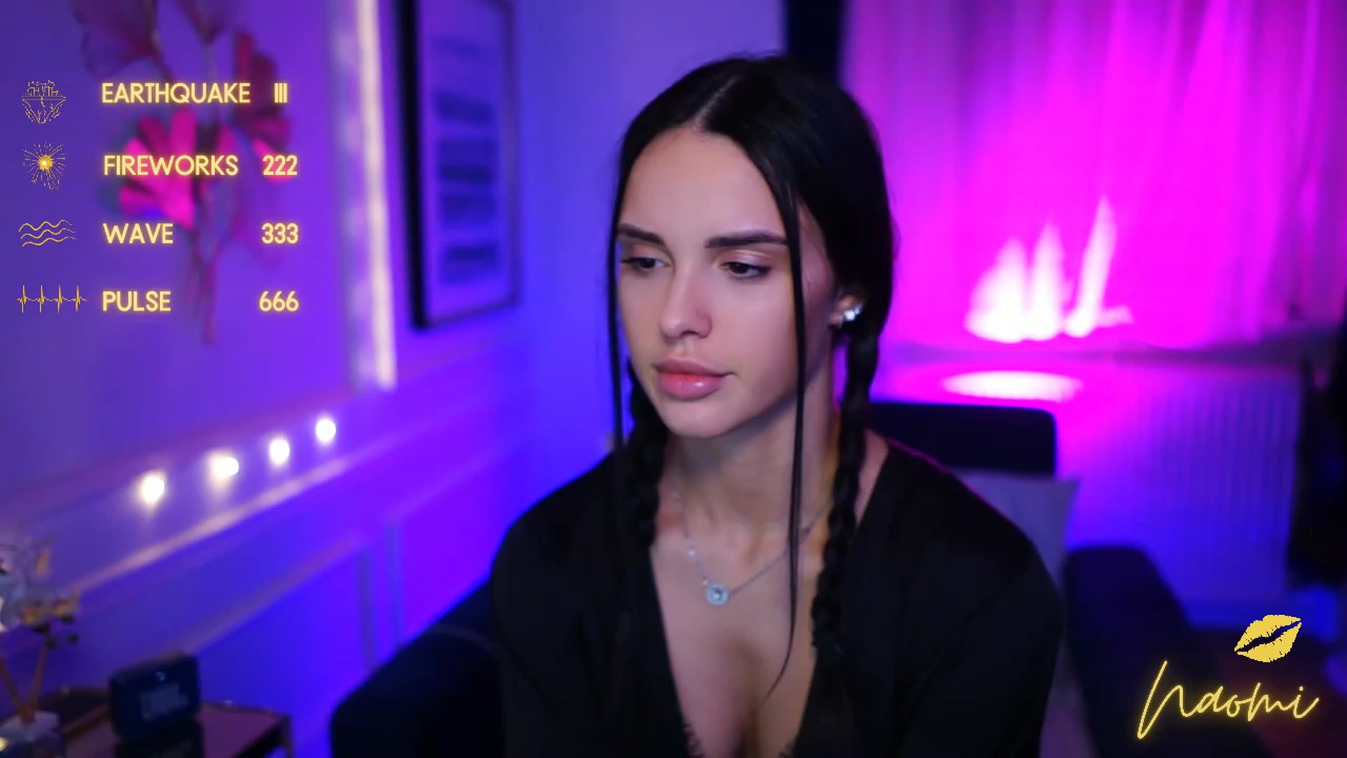 Gallery image thumbnail from cinnabellee's myfreecams stream on, 02/07/2023, 19:00 image 3 of 20