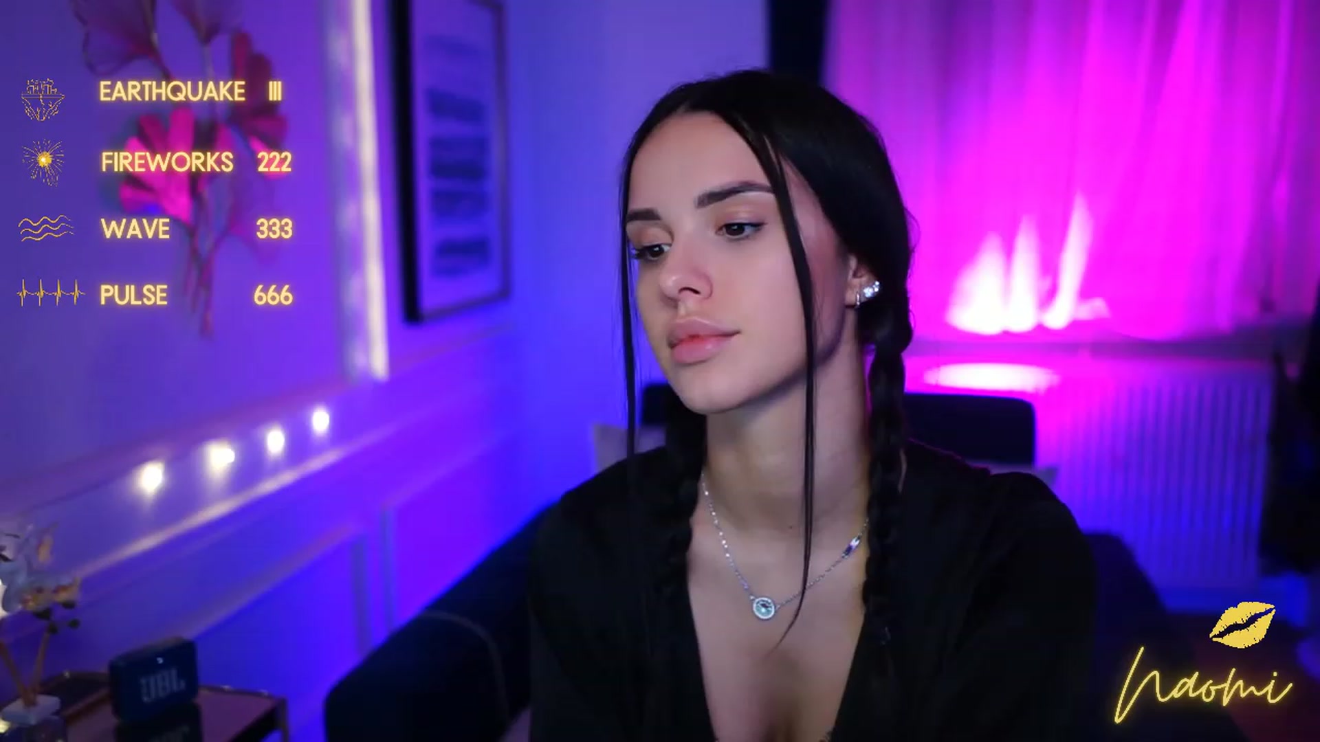 Gallery image thumbnail from cinnabellee's myfreecams stream on, 02/07/2023, 19:00 image 8 of 20