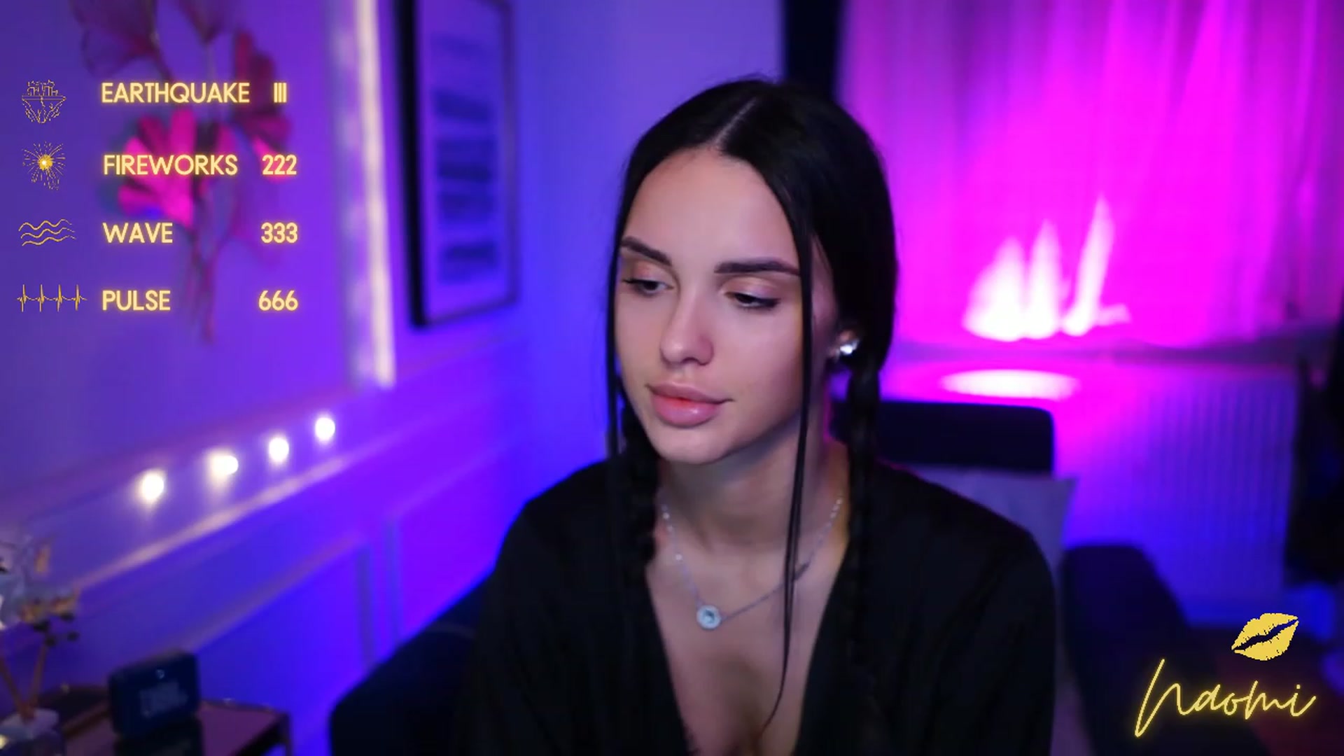 Gallery image thumbnail from cinnabellee's myfreecams stream on, 02/07/2023, 19:00 image 1 of 20