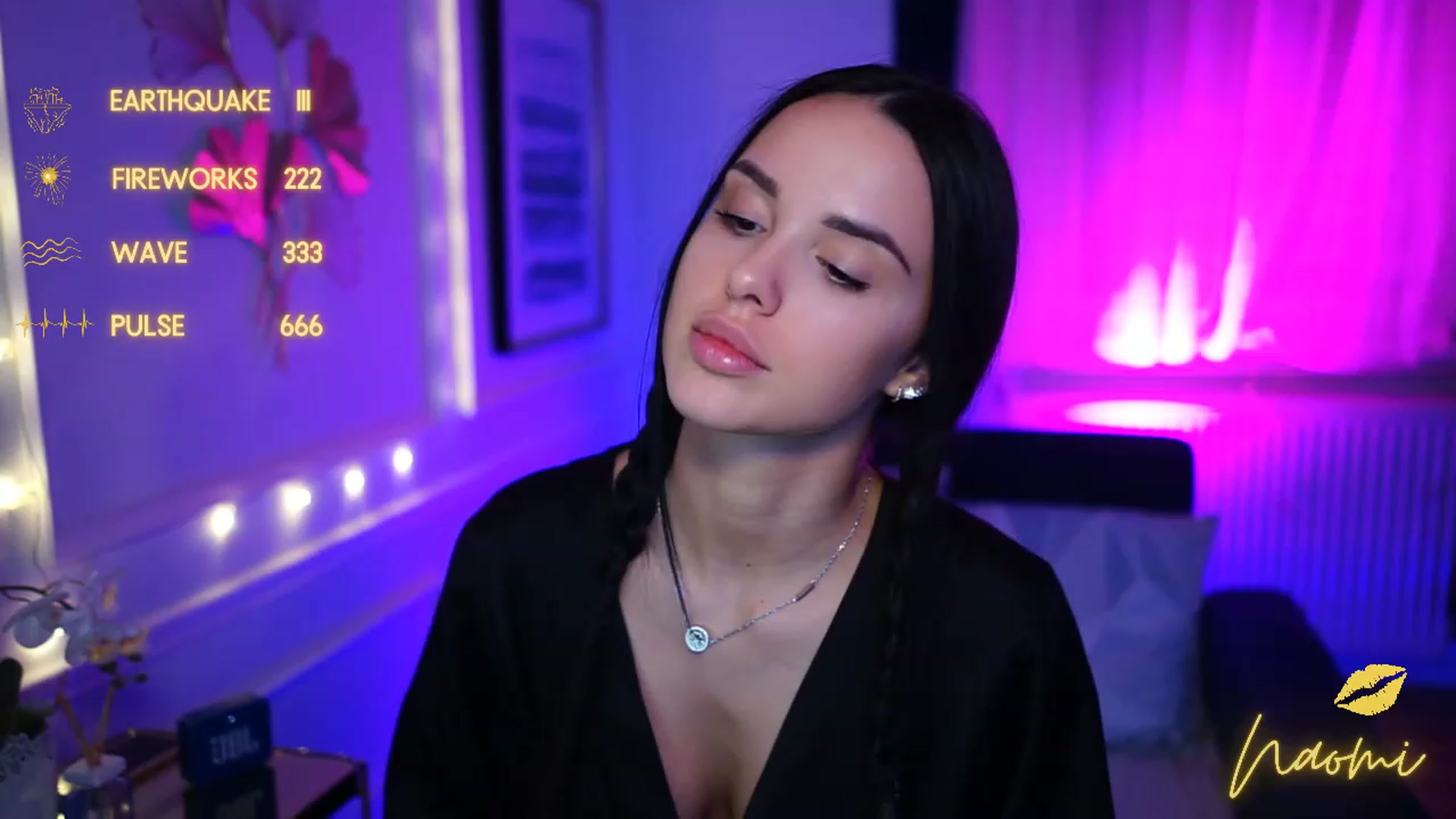 Gallery image thumbnail from cinnabellee's myfreecams stream on, 02/07/2023, 19:00 image 18 of 20
