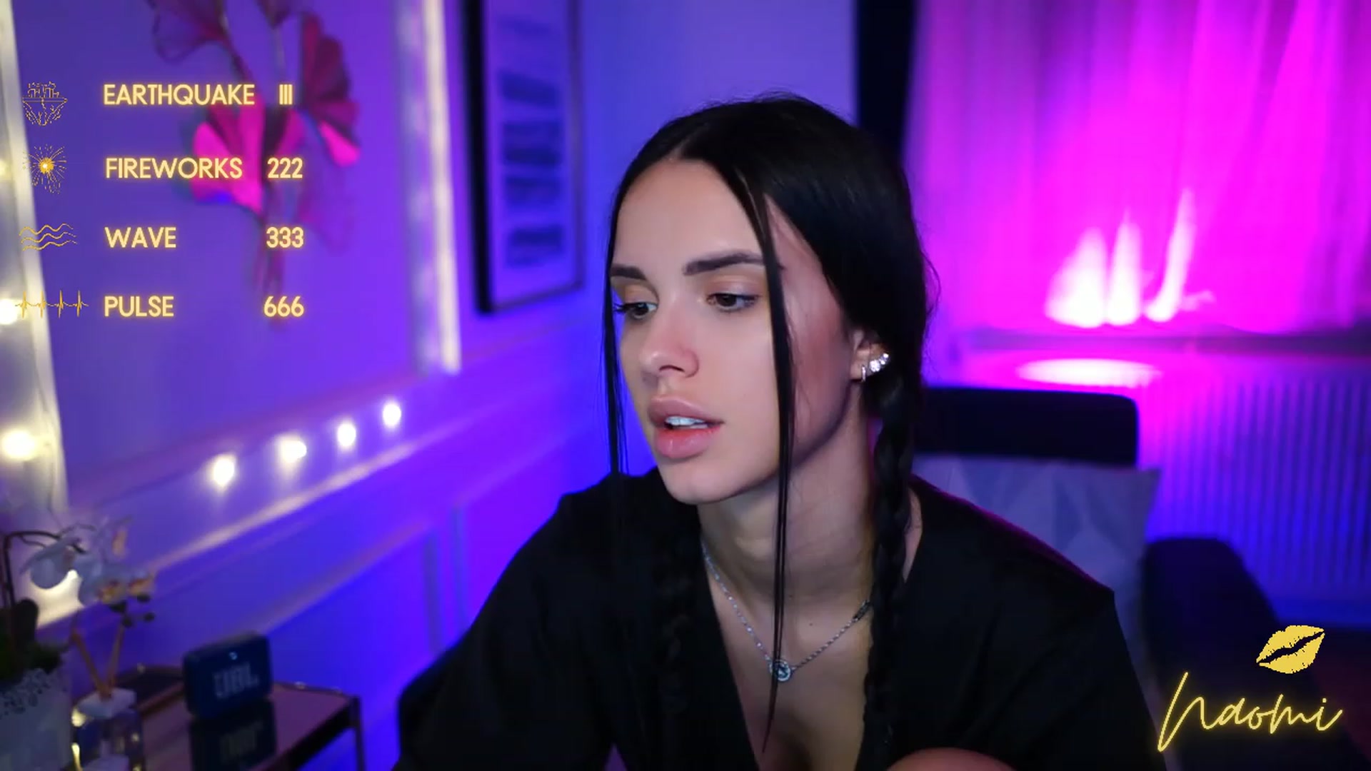 Gallery image thumbnail from cinnabellee's myfreecams stream on, 02/07/2023, 19:50 image 12 of 20