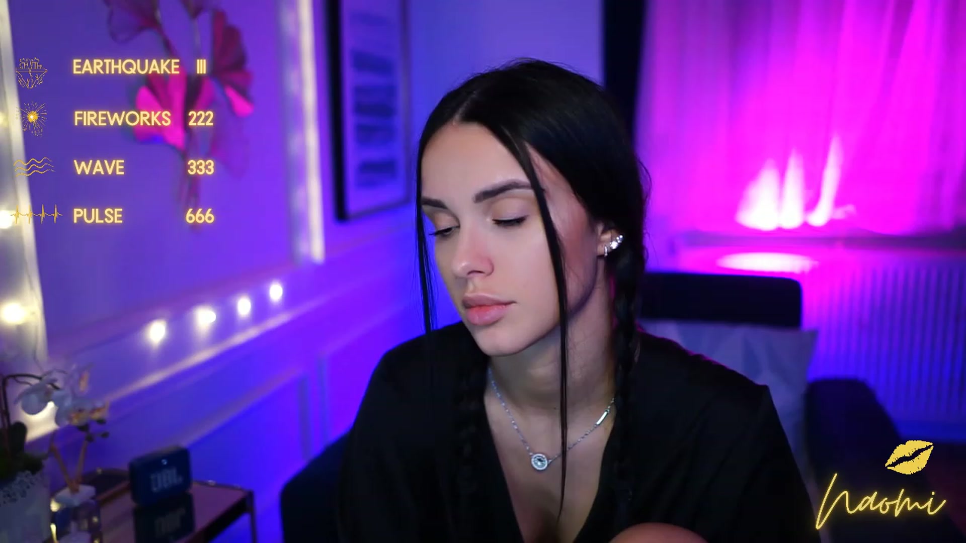 Gallery image thumbnail from cinnabellee's myfreecams stream on, 02/07/2023, 19:50 image 11 of 20