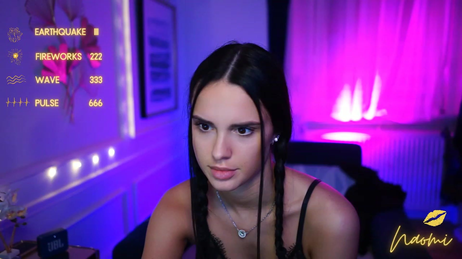 Gallery image thumbnail from cinnabellee's myfreecams stream on, 02/07/2023, 19:50 image 18 of 20