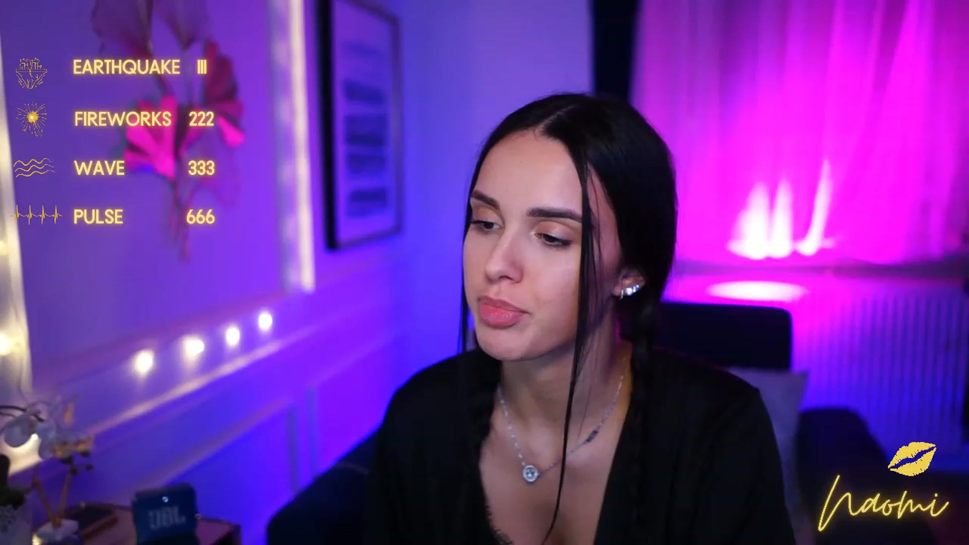 Gallery image thumbnail from cinnabellee's myfreecams stream on, 02/07/2023, 22:11 image 18 of 20