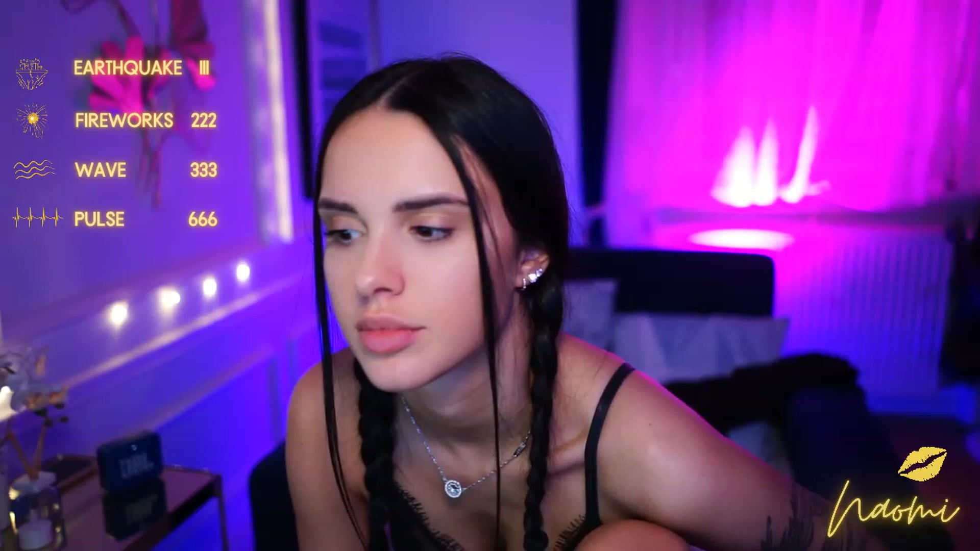 Gallery image thumbnail from cinnabellee's myfreecams stream on, 02/07/2023, 22:11 image 6 of 20