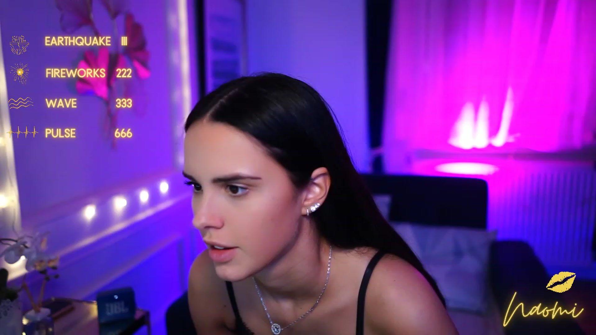 Gallery image thumbnail from cinnabellee's myfreecams stream on, 02/08/2023, 24:01 image 1 of 20