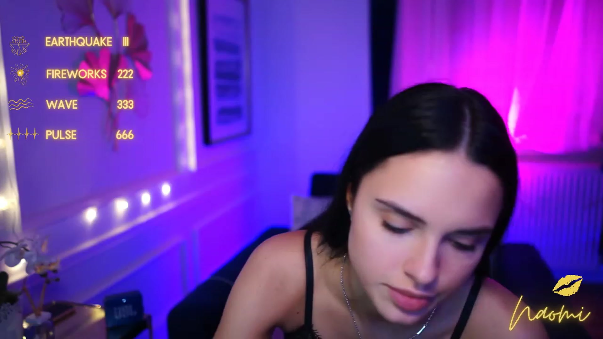 Gallery image thumbnail from cinnabellee's myfreecams stream on, 02/08/2023, 24:01 image 9 of 20