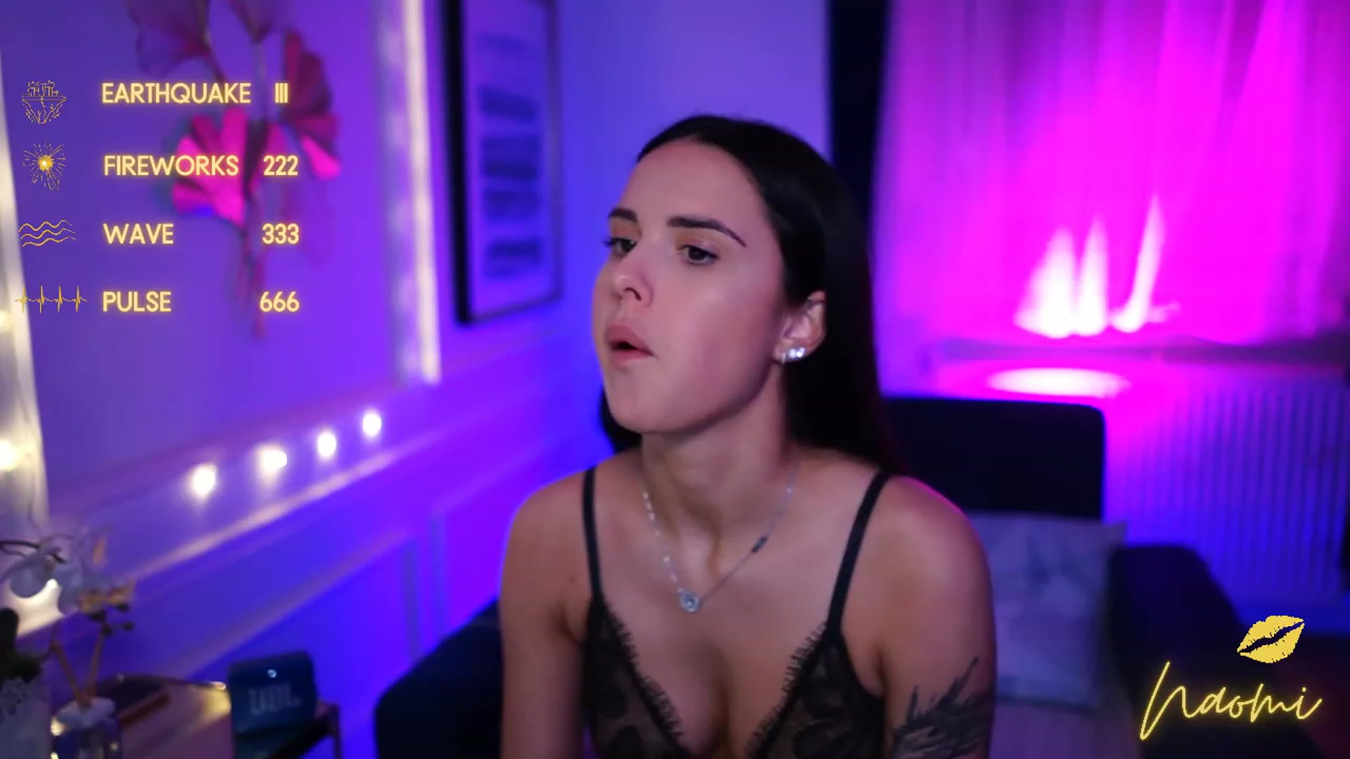 Gallery image thumbnail from cinnabellee's myfreecams stream on, 02/08/2023, 24:01 image 5 of 20