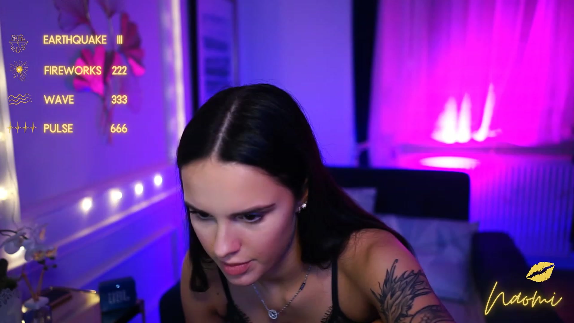 Gallery image thumbnail from cinnabellee's myfreecams stream on, 02/08/2023, 24:01 image 8 of 20