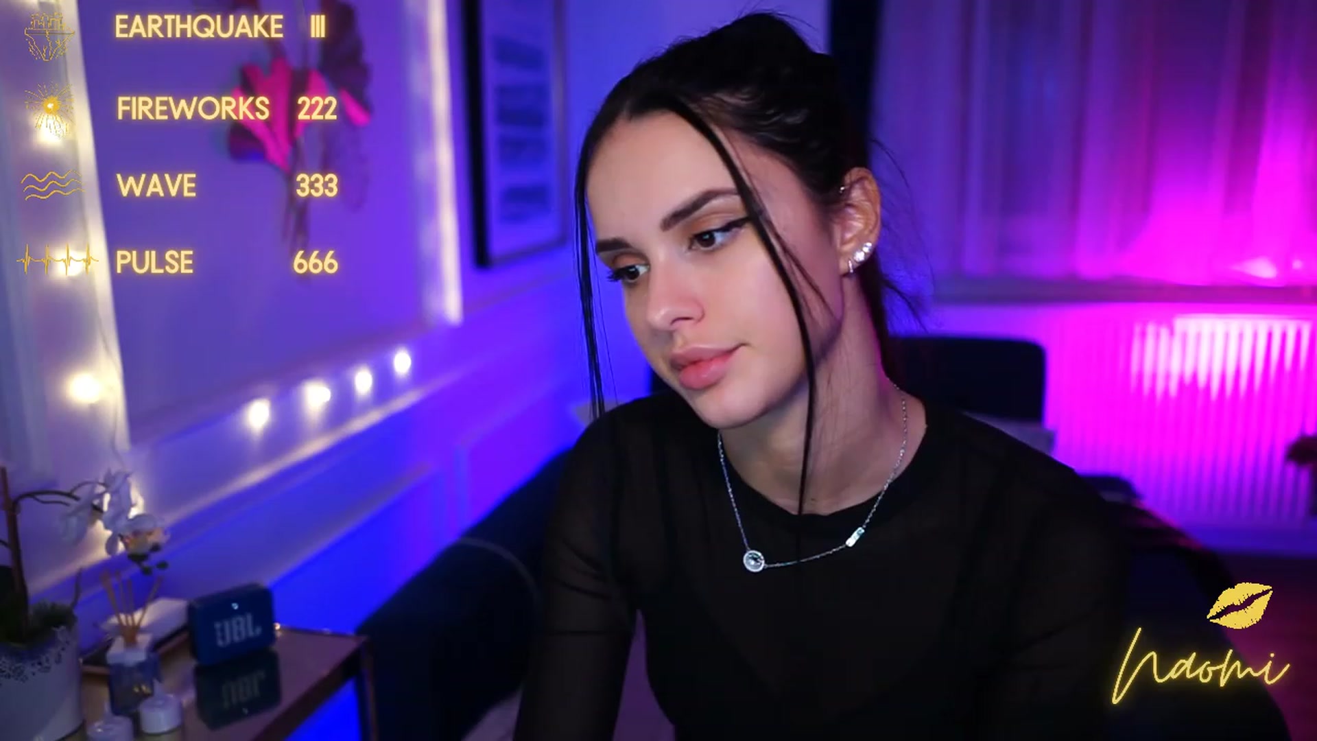 Gallery image thumbnail from cinnabellee's myfreecams stream on, 02/09/2023, 18:21 image 18 of 20