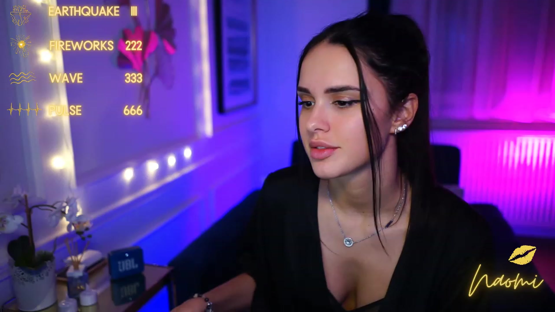 Gallery image thumbnail from cinnabellee's myfreecams stream on, 02/09/2023, 22:03 image 7 of 20