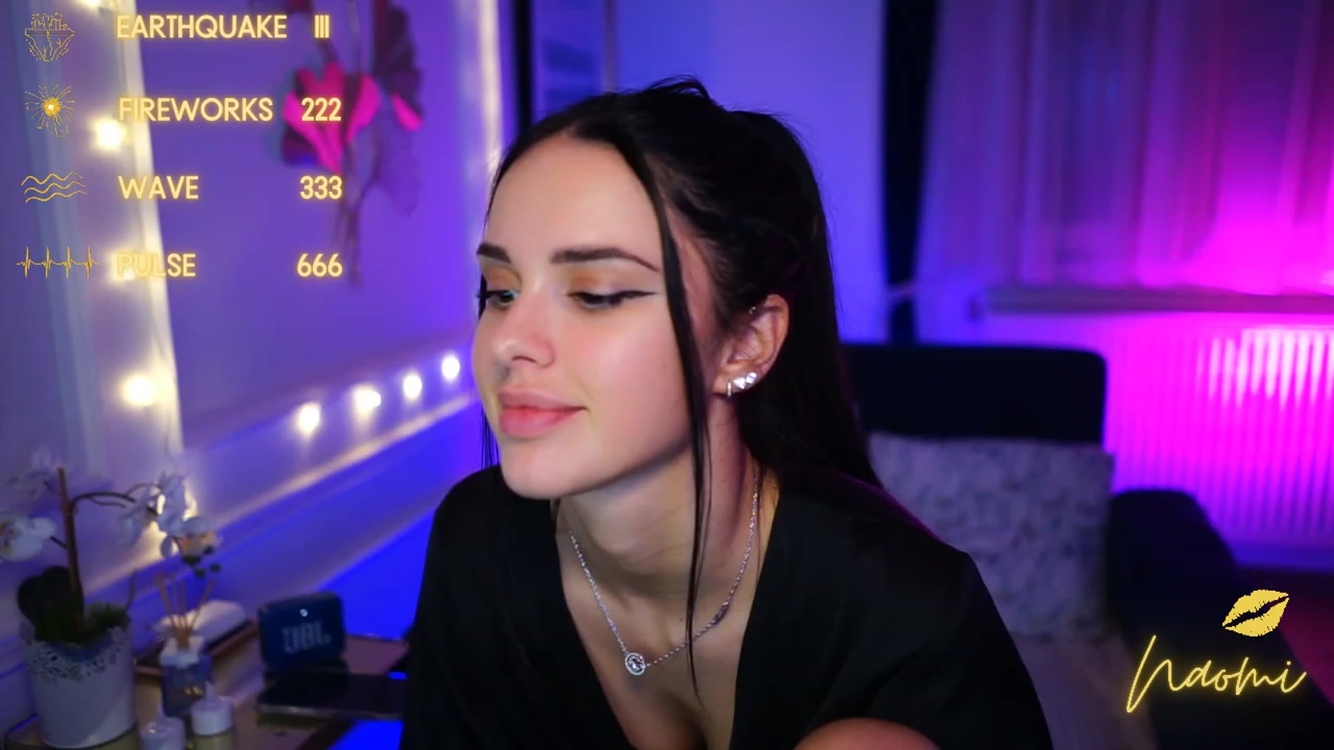 Gallery image thumbnail from cinnabellee's myfreecams stream on, 02/09/2023, 22:03 image 5 of 20