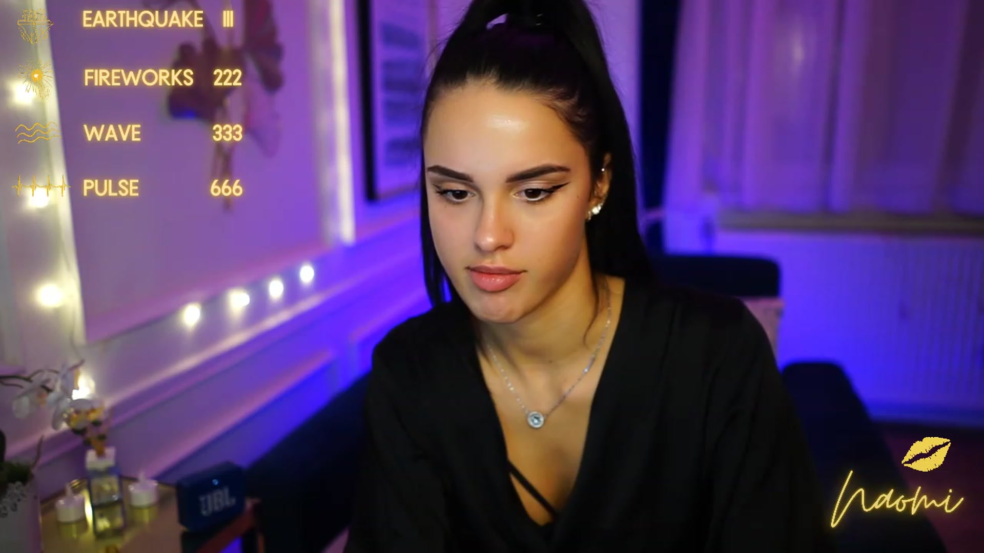 Gallery image thumbnail from cinnabellee's myfreecams stream on, 02/11/2023, 24:01 image 2 of 20
