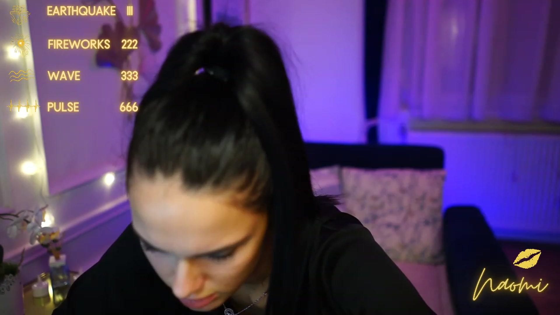 Gallery image thumbnail from cinnabellee's myfreecams stream on, 02/11/2023, 24:01 image 5 of 20