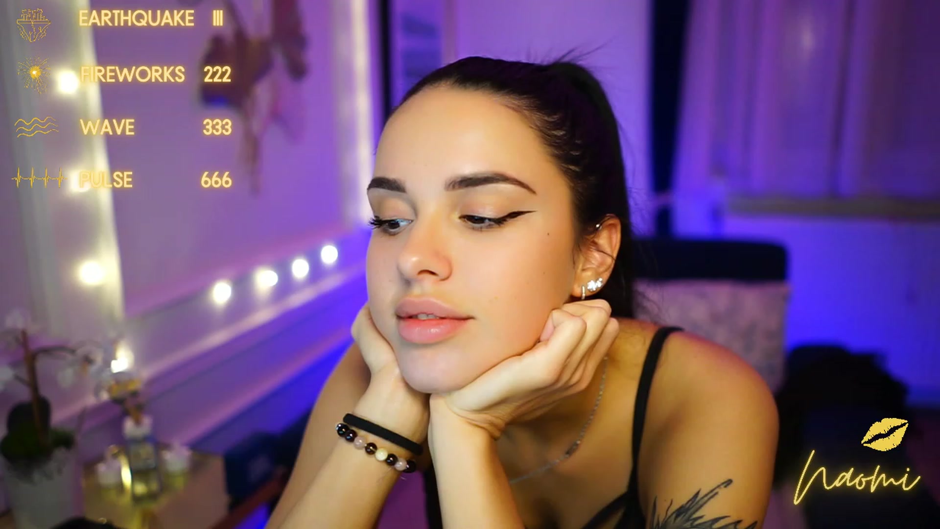 Gallery image thumbnail from cinnabellee's myfreecams stream on, 02/11/2023, 01:52 image 3 of 20