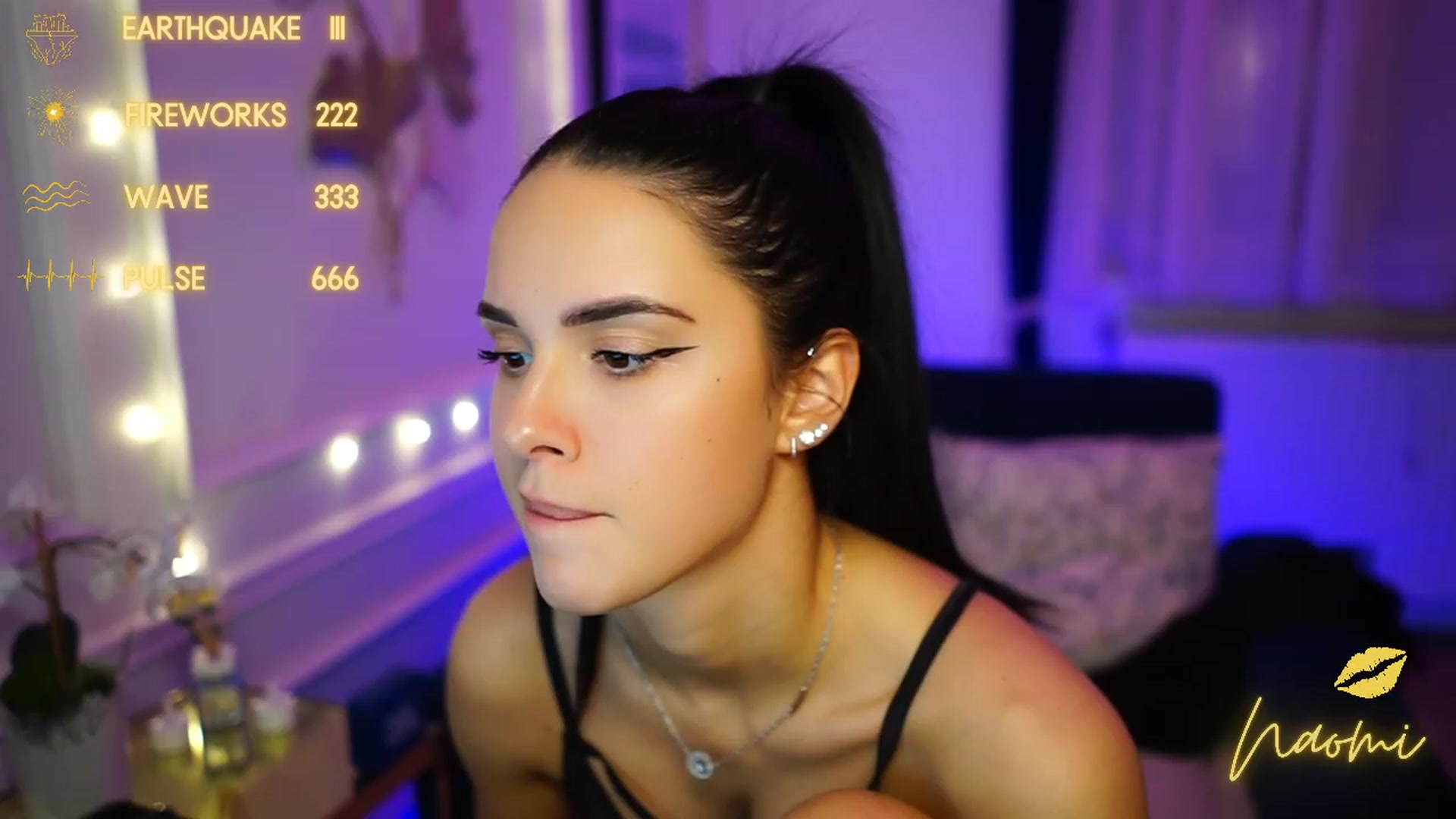 Gallery image thumbnail from cinnabellee's myfreecams stream on, 02/11/2023, 01:52 image 5 of 20