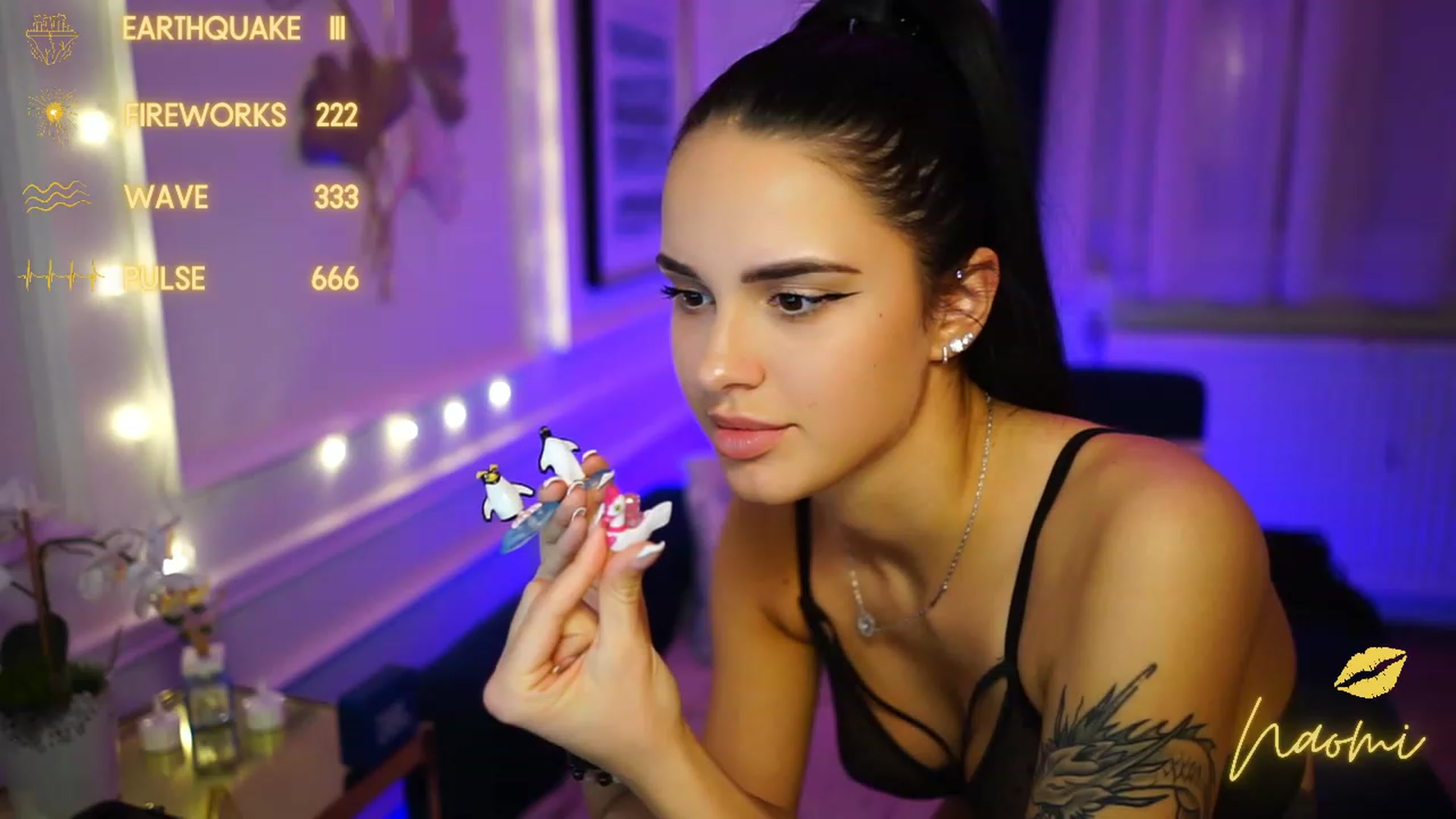 Gallery image thumbnail from cinnabellee's myfreecams stream on, 02/11/2023, 01:52 image 13 of 20