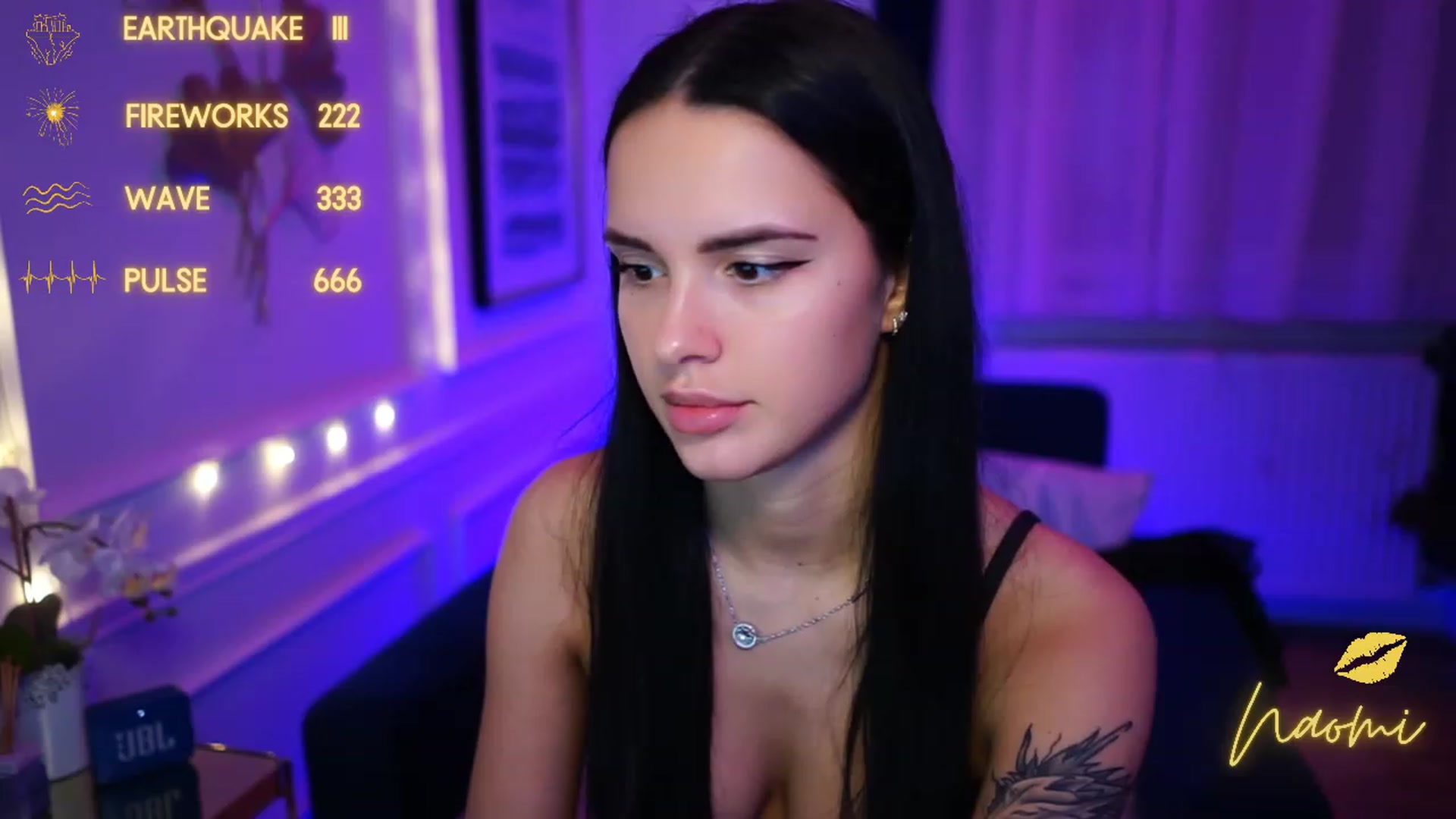 Gallery image thumbnail from cinnabellee's myfreecams stream on, 02/15/2023, 24:06 image 10 of 20