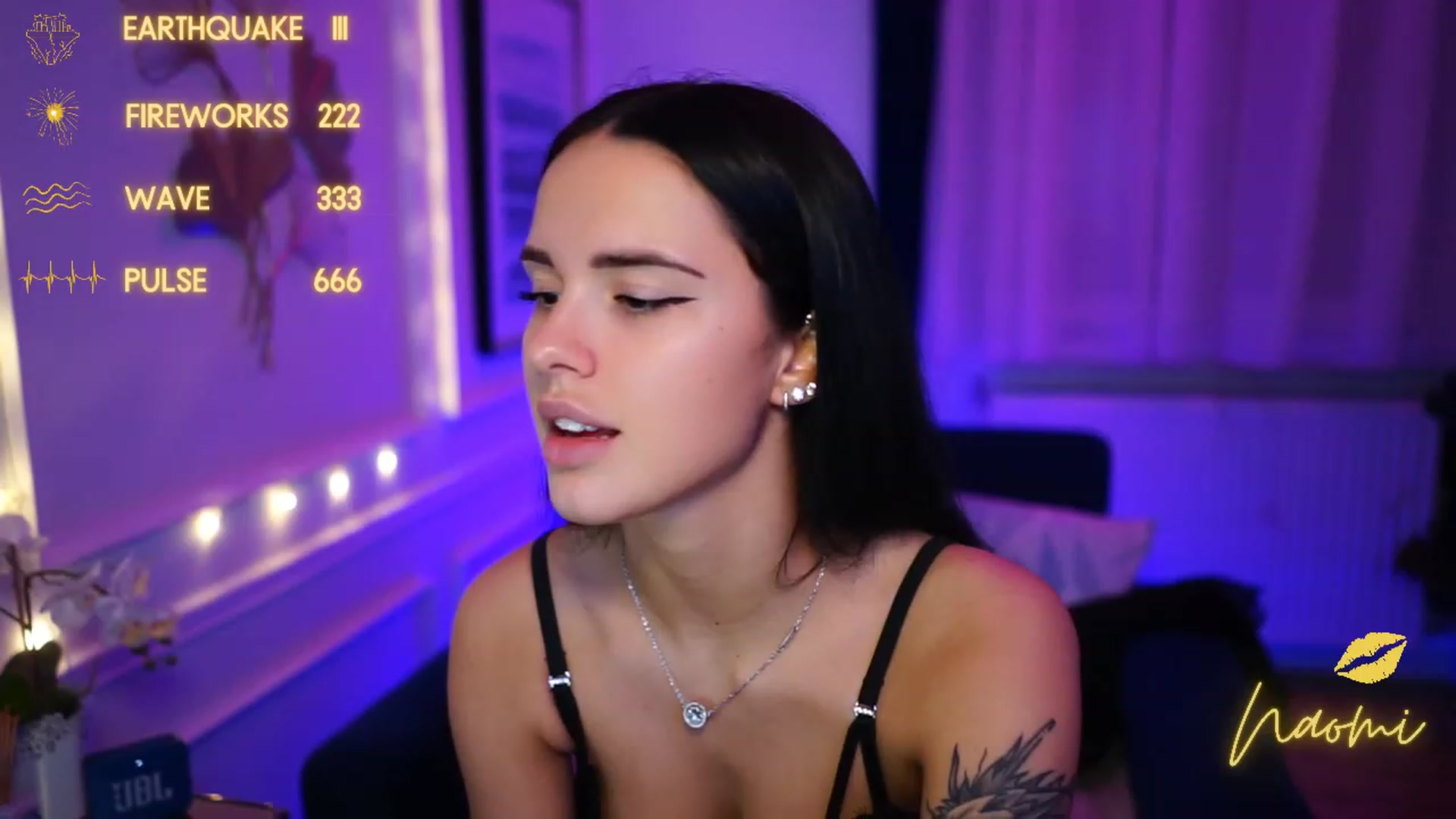 Gallery image thumbnail from cinnabellee's myfreecams stream on, 02/15/2023, 24:06 image 8 of 20
