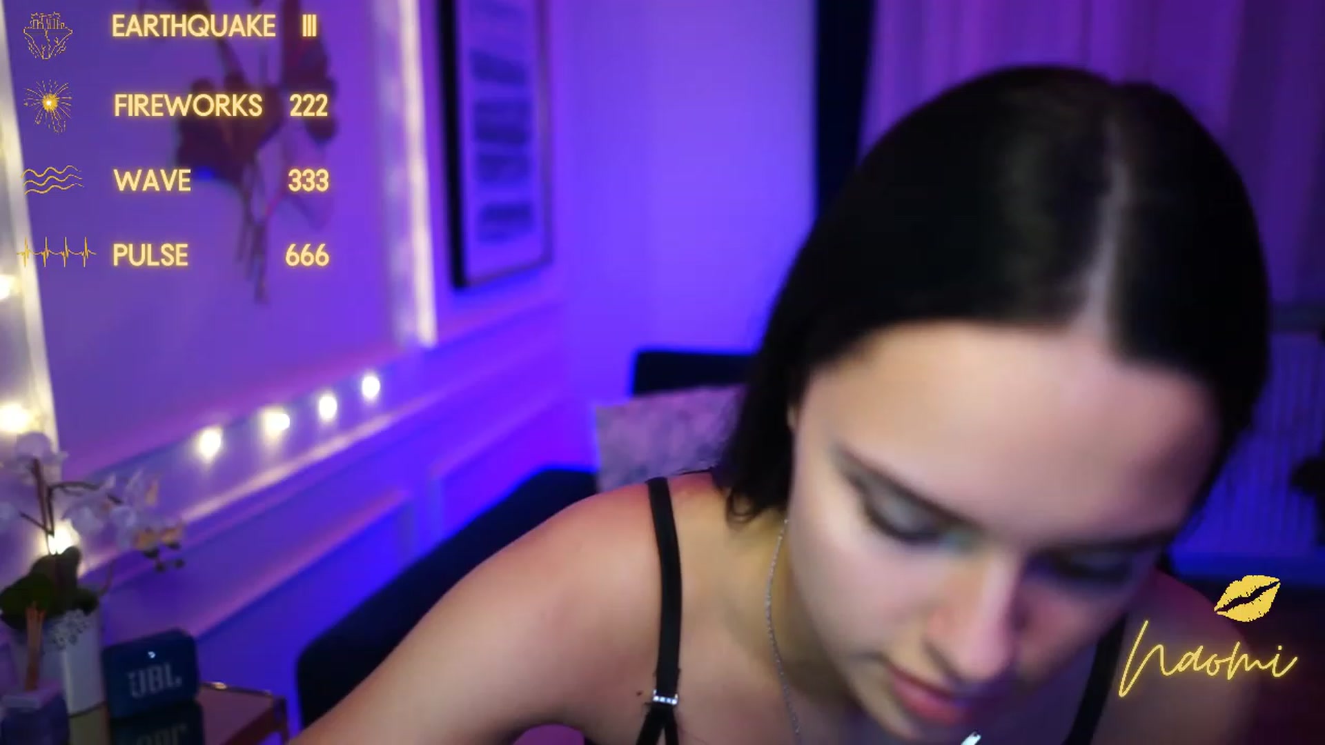 Gallery image thumbnail from cinnabellee's myfreecams stream on, 02/15/2023, 24:06 image 13 of 20