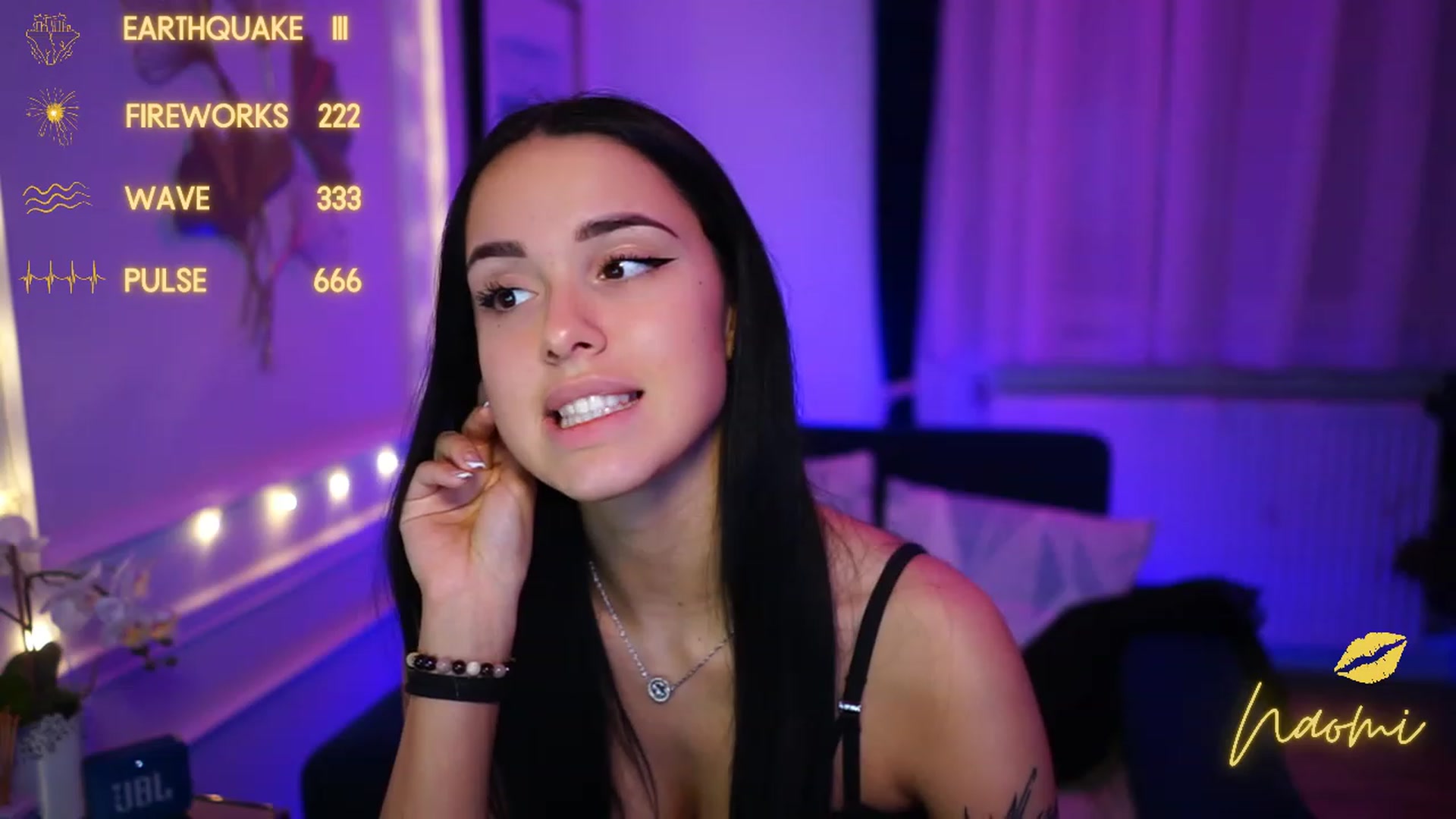 Gallery image thumbnail from cinnabellee's myfreecams stream on, 02/15/2023, 24:06 image 9 of 20