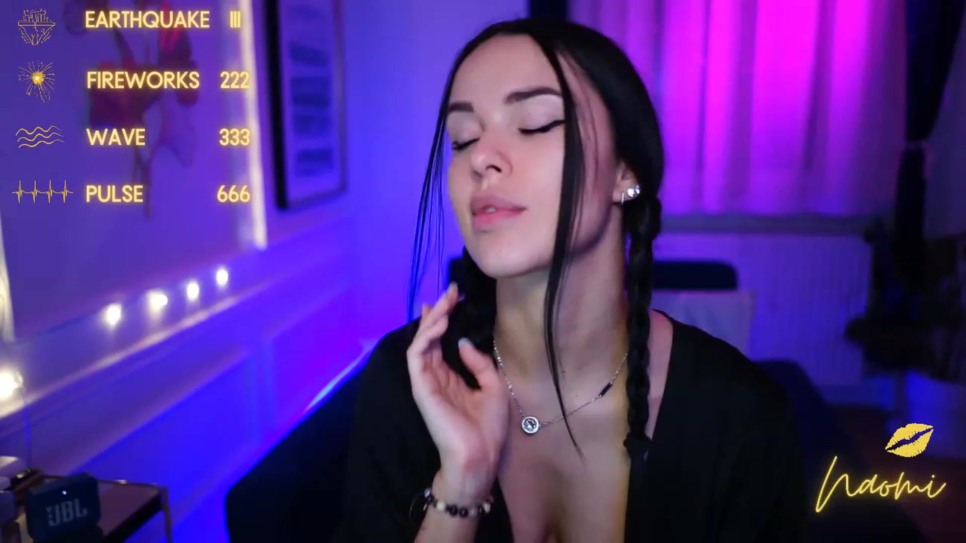 Gallery image thumbnail from cinnabellee's myfreecams stream on, 02/15/2023, 18:39 image 7 of 20