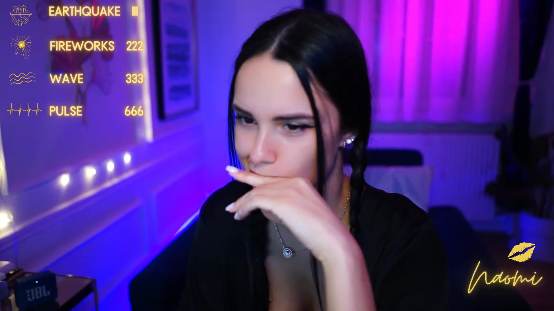 Gallery image thumbnail from cinnabellee's myfreecams stream on, 02/15/2023, 18:39 image 6 of 20