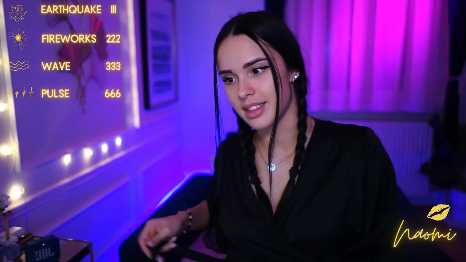 Gallery image thumbnail from cinnabellee's myfreecams stream on, 02/15/2023, 21:45 image 4 of 20