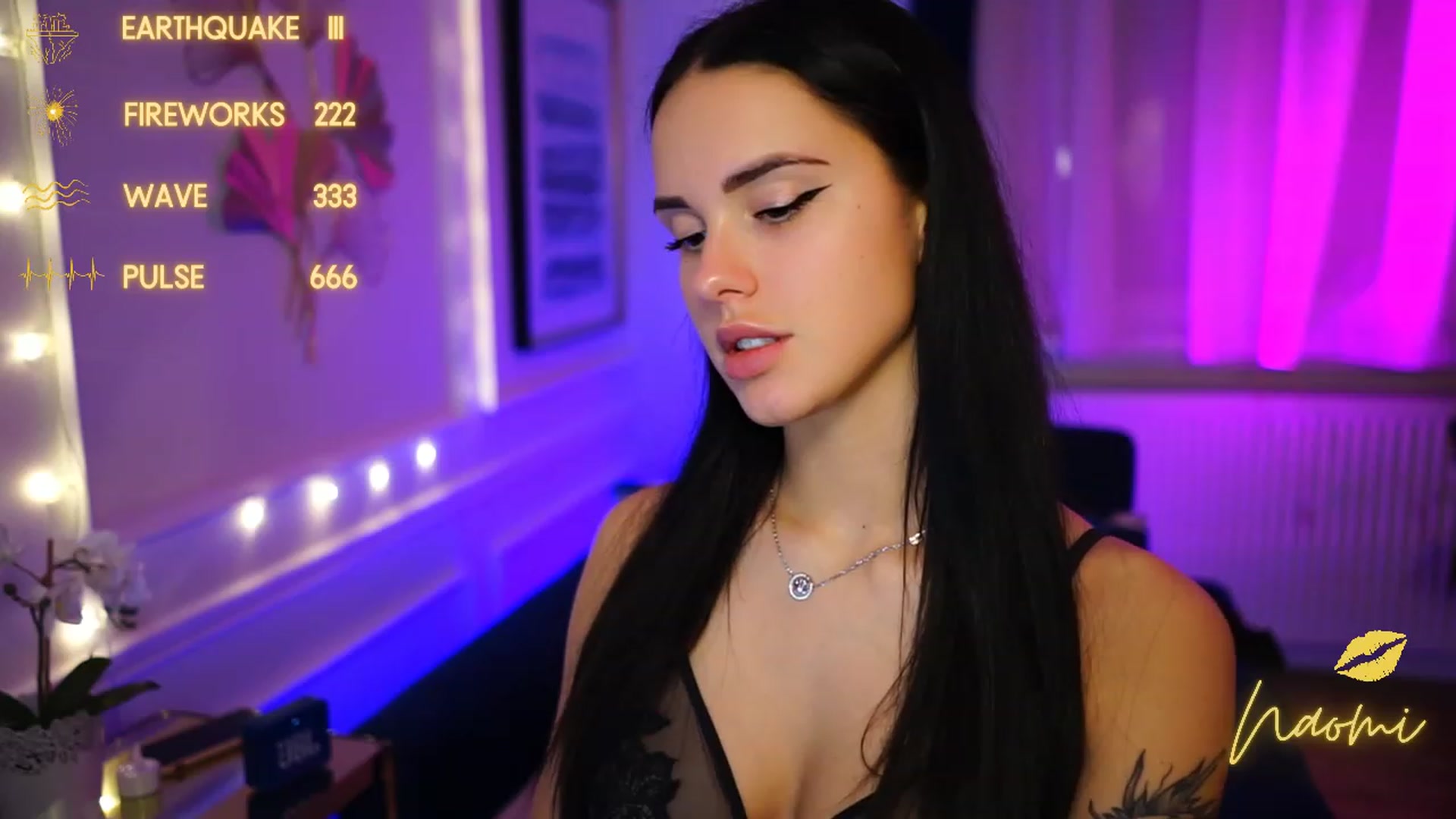 Gallery image thumbnail from cinnabellee's myfreecams stream on, 02/20/2023, 21:49 image 12 of 20