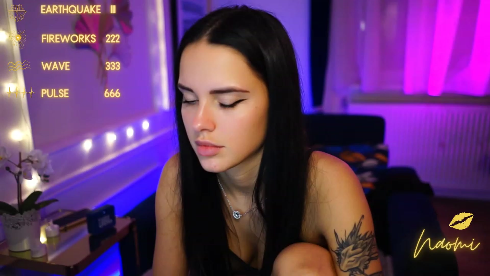 Gallery image thumbnail from cinnabellee's myfreecams stream on, 02/20/2023, 21:49 image 15 of 20
