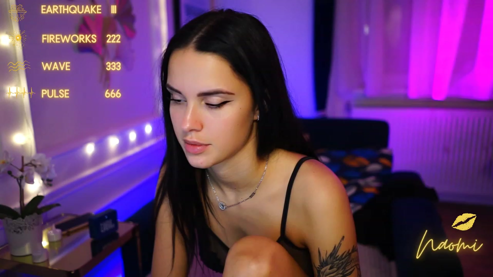 Gallery image thumbnail from cinnabellee's myfreecams stream on, 02/20/2023, 21:49 image 9 of 20
