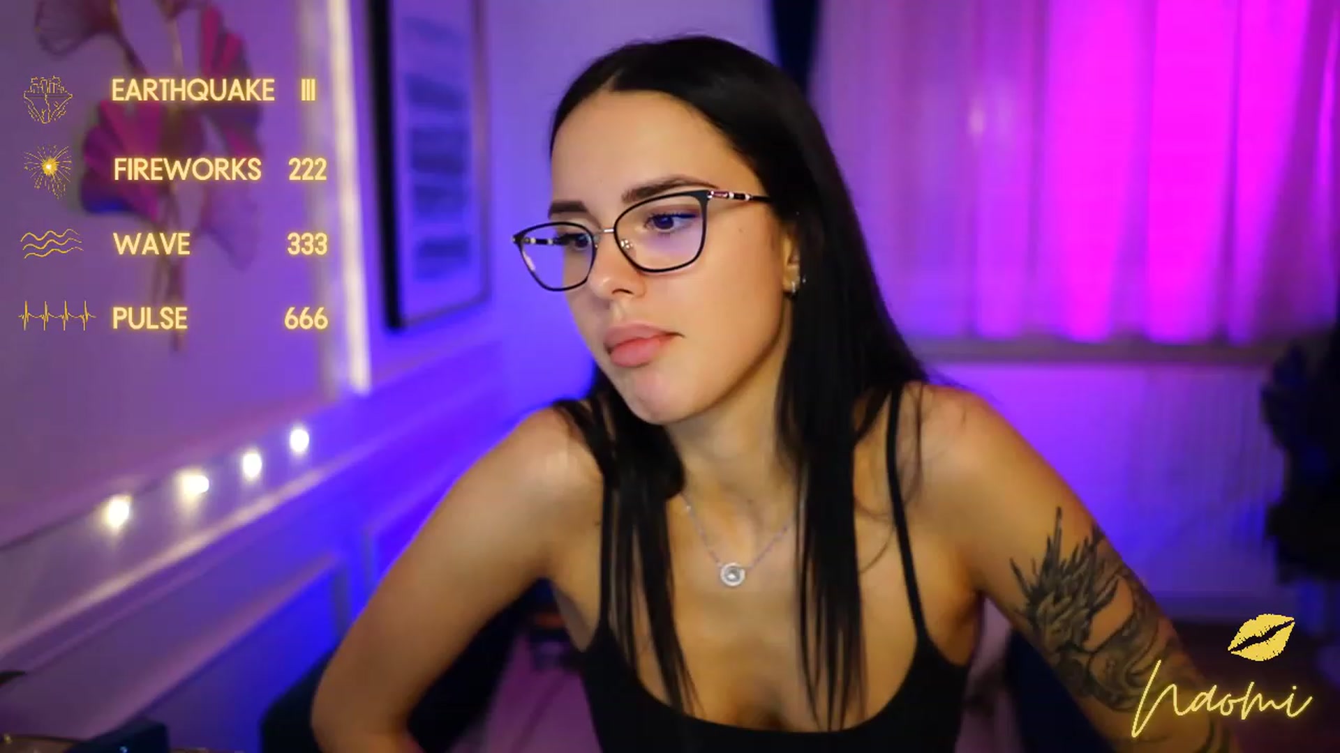 Gallery image thumbnail from cinnabellee's myfreecams stream on, 02/26/2023, 19:42 image 3 of 20