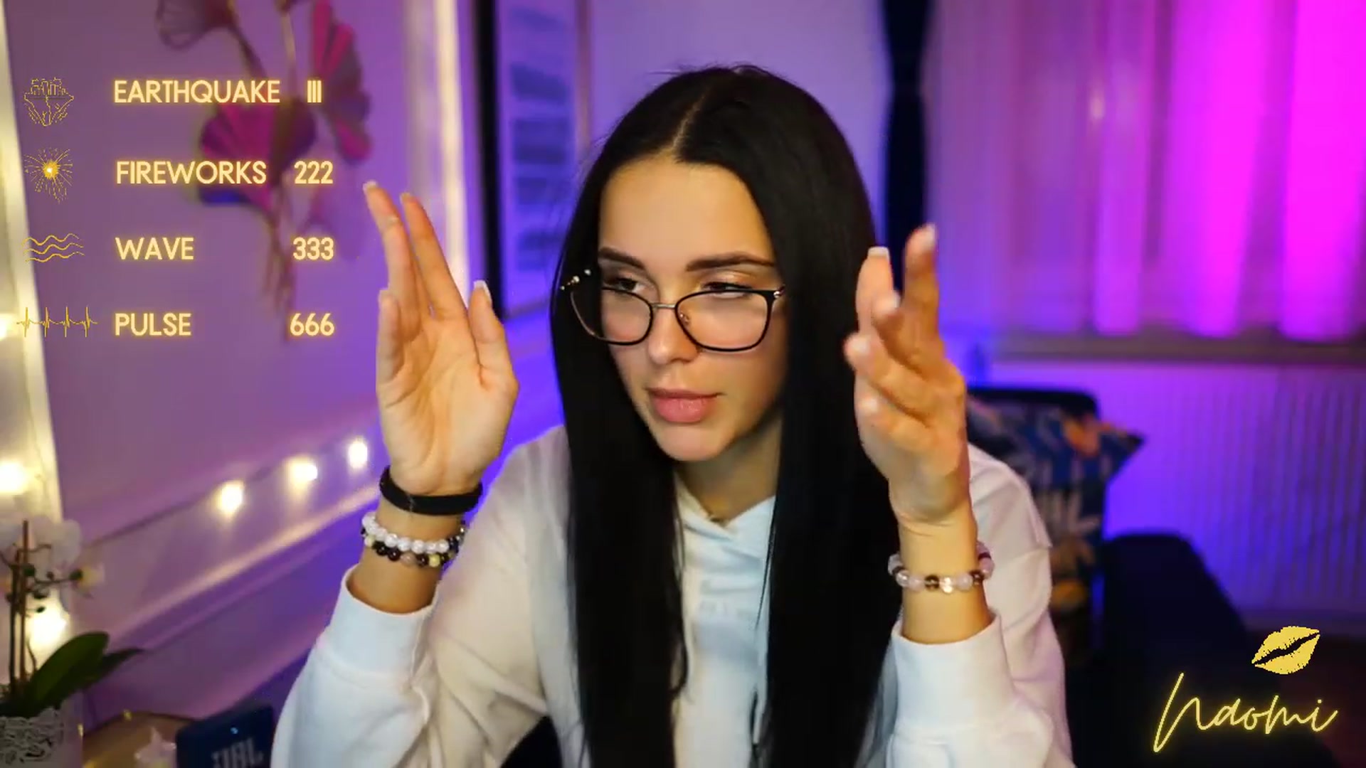 Gallery image thumbnail from cinnabellee's myfreecams stream on, 02/26/2023, 23:11 image 19 of 20