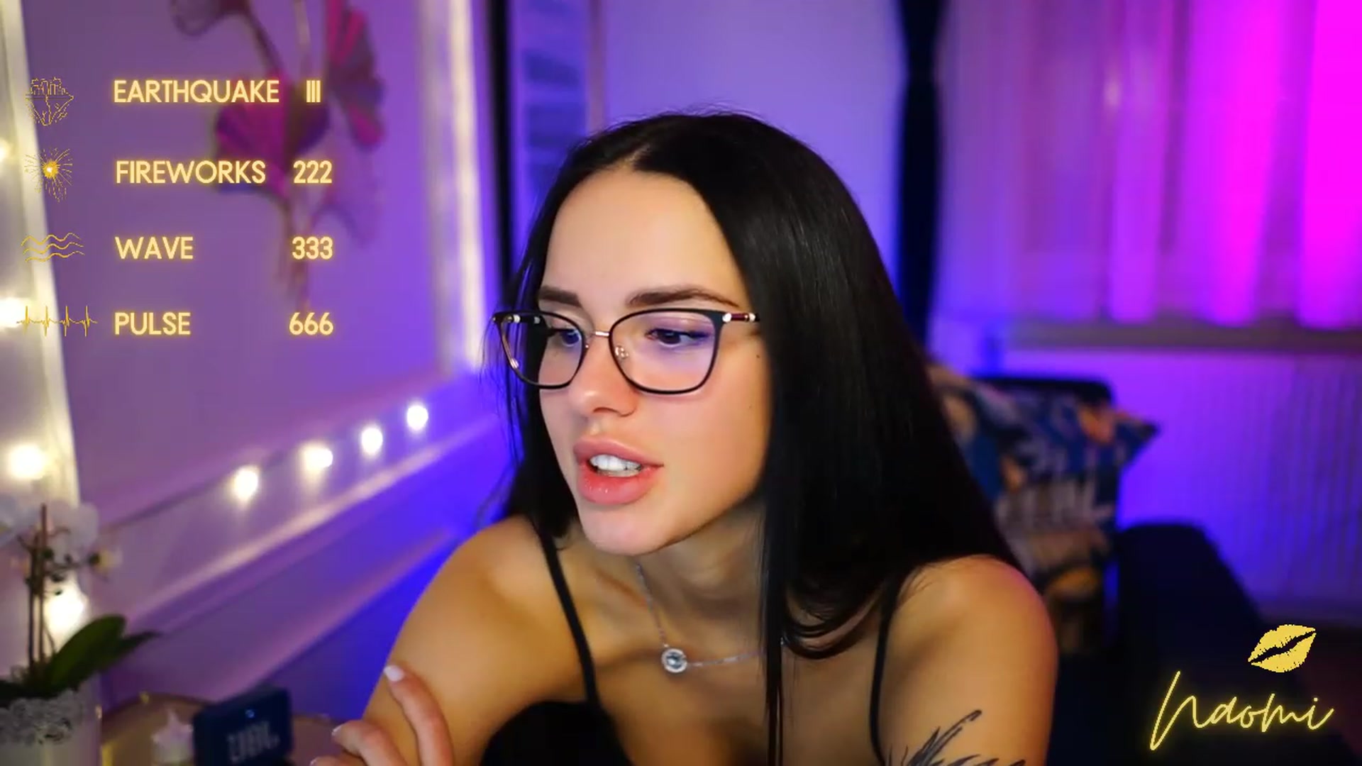 Gallery image thumbnail from cinnabellee's myfreecams stream on, 02/26/2023, 23:11 image 14 of 20
