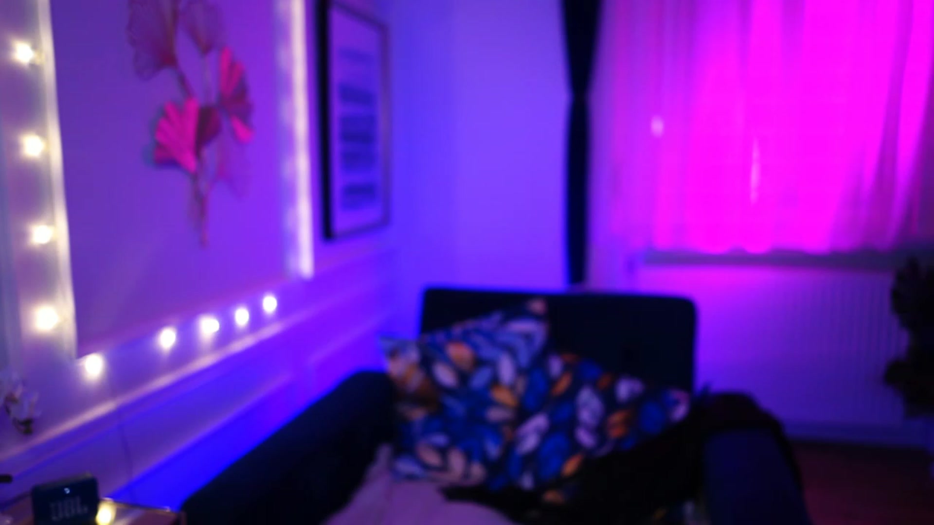 Gallery image thumbnail from cinnabellee's myfreecams stream on, 03/10/2023, 02:01 image 17 of 20