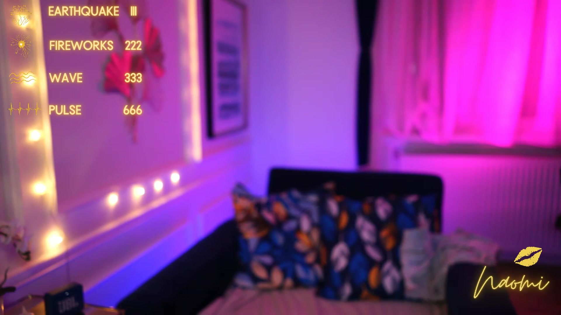 Gallery image thumbnail from cinnabellee's myfreecams stream on, 03/11/2023, 24:04 image 17 of 20