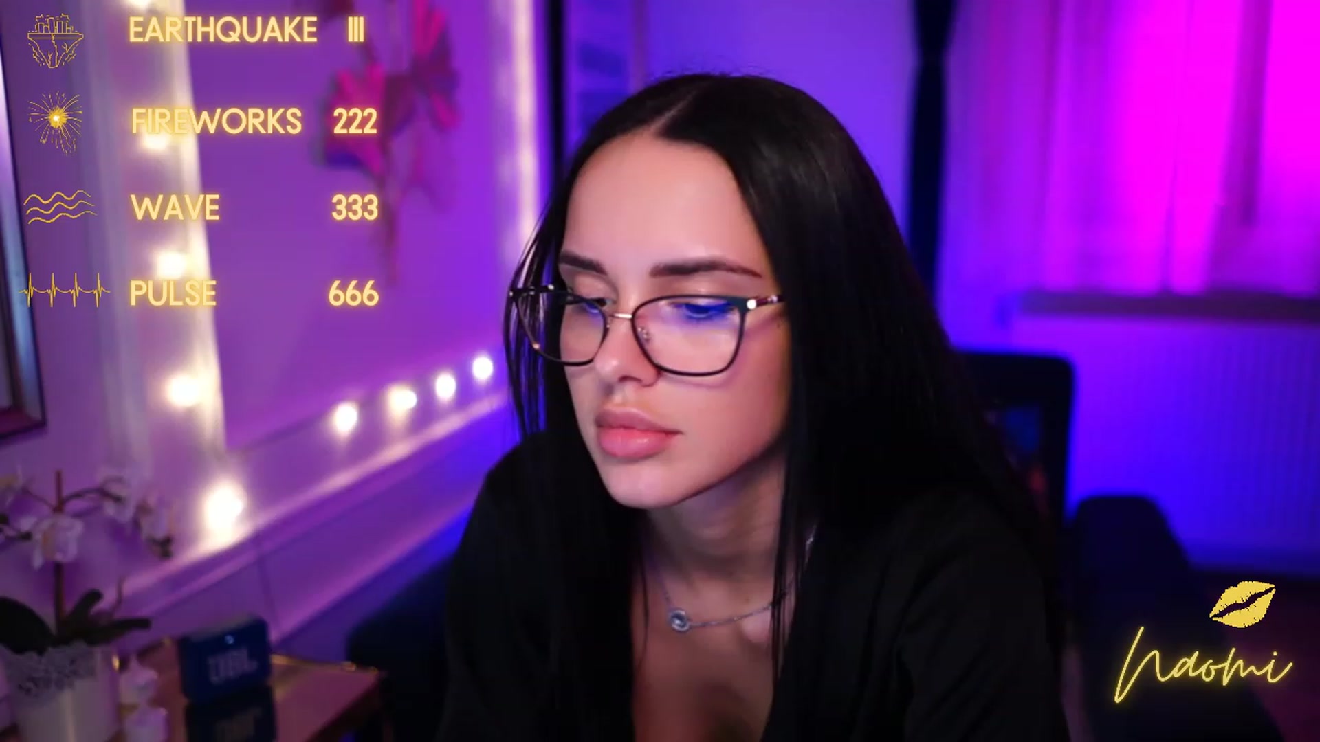 Gallery image thumbnail from cinnabellee's myfreecams stream on, 03/13/2023, 24:39 image 20 of 20