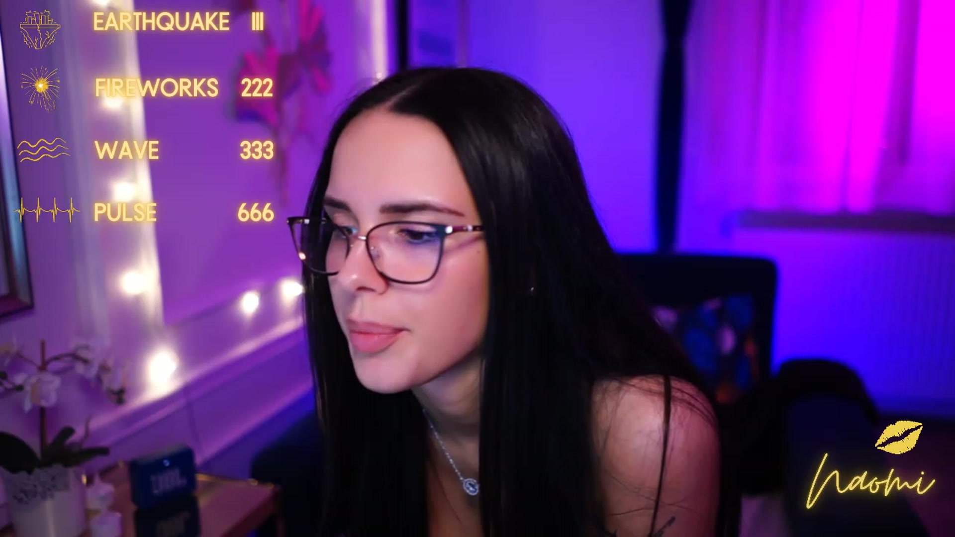Gallery image thumbnail from cinnabellee's myfreecams stream on, 03/13/2023, 24:39 image 11 of 20