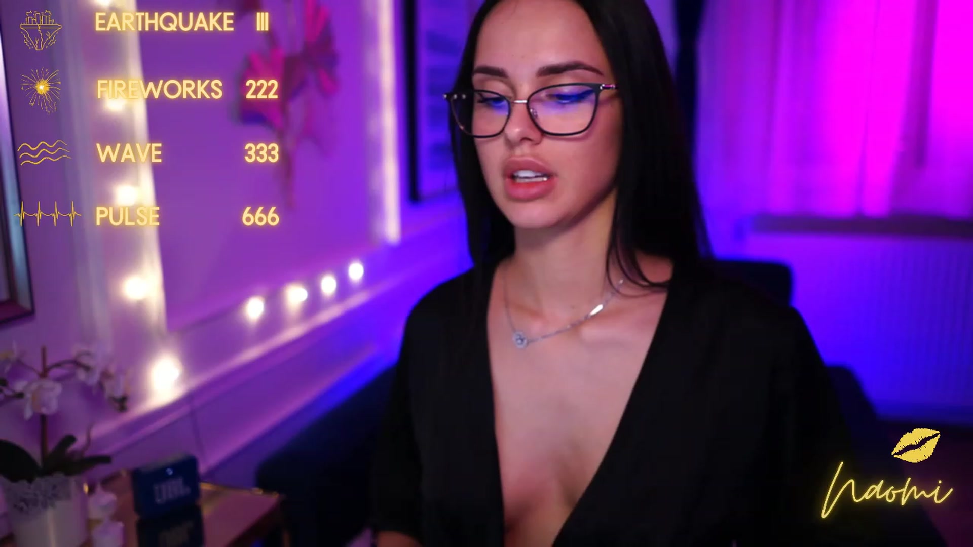 Gallery image thumbnail from cinnabellee's myfreecams stream on, 03/13/2023, 24:39 image 19 of 20