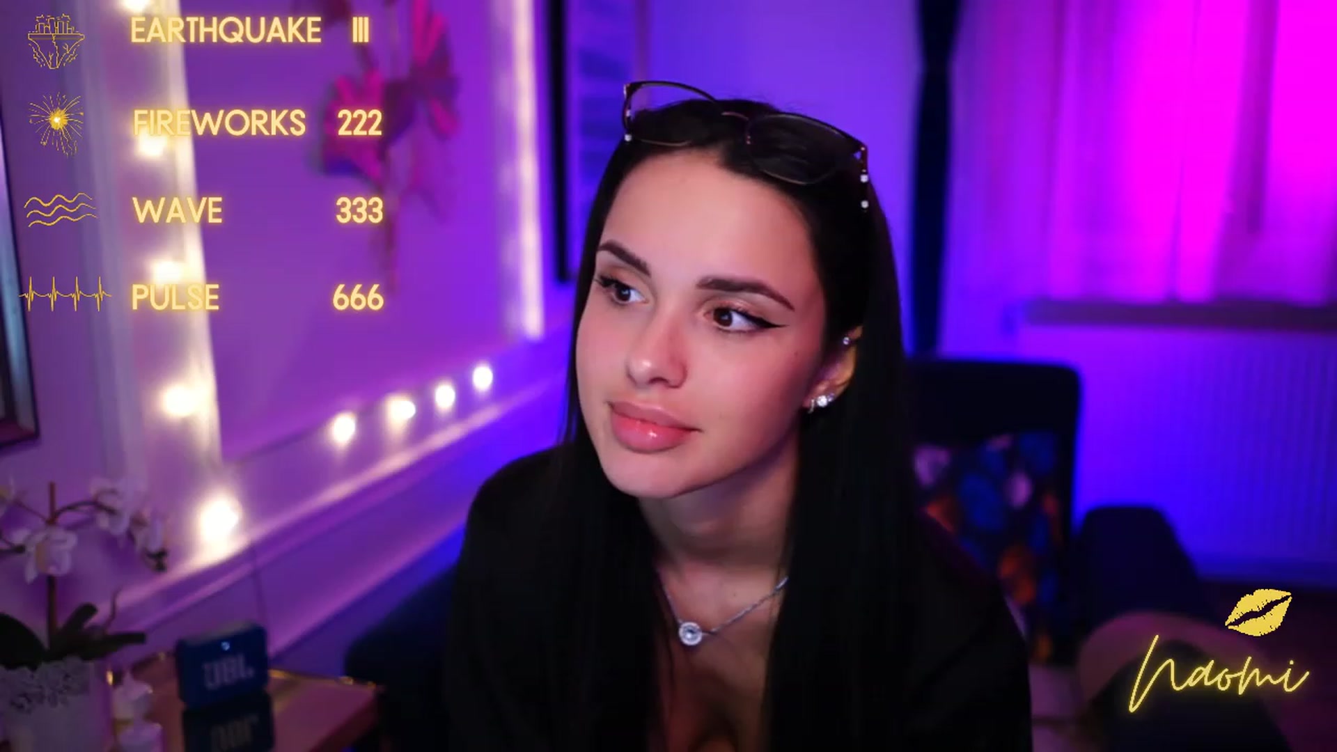 Gallery image thumbnail from cinnabellee's myfreecams stream on, 03/13/2023, 02:06 image 8 of 20