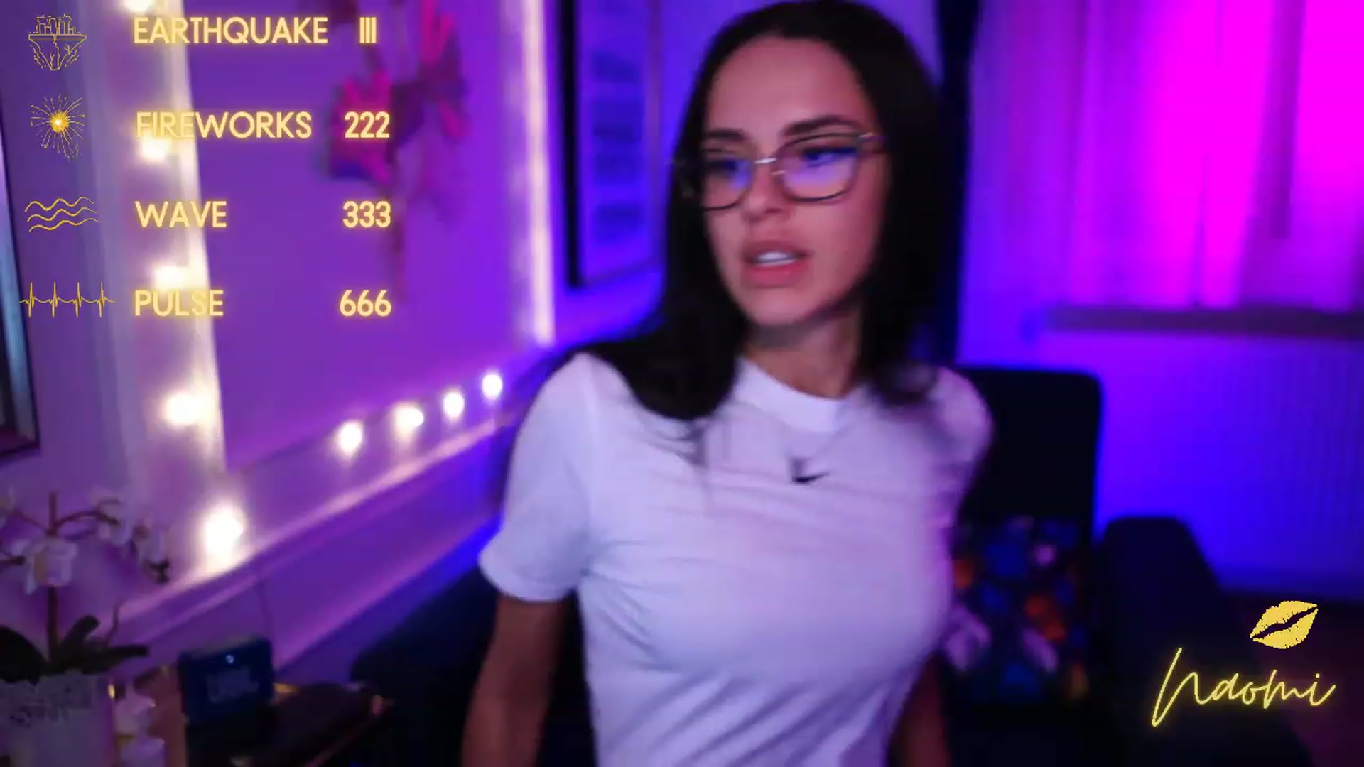 Gallery image thumbnail from cinnabellee's myfreecams stream on, 03/13/2023, 02:06 image 20 of 20