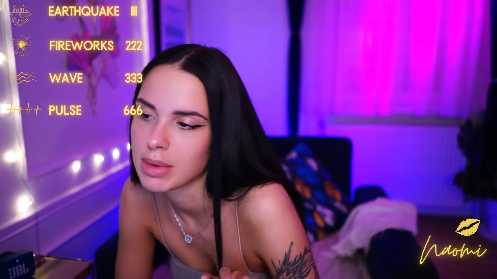 Gallery image thumbnail from cinnabellee's myfreecams stream on, 03/13/2023, 22:02 image 13 of 20