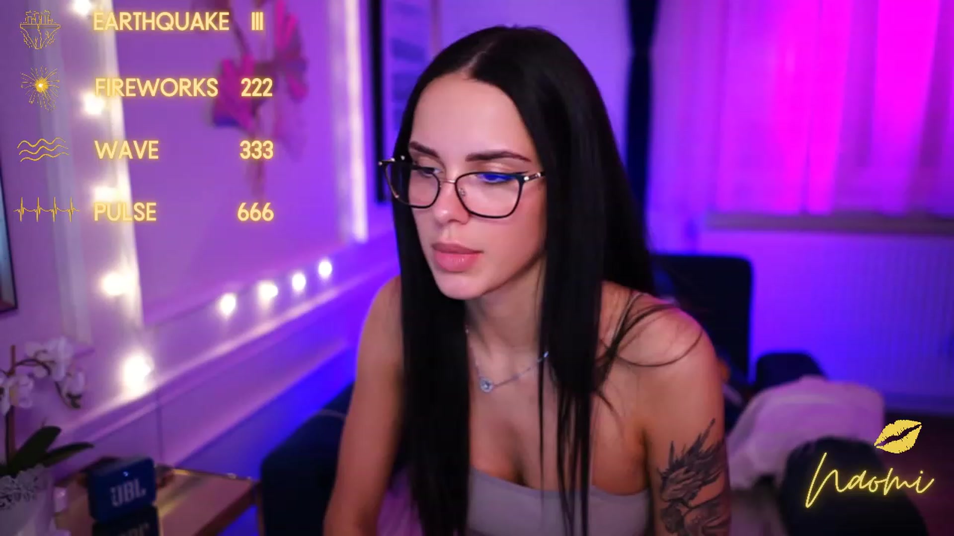 Gallery image thumbnail from cinnabellee's myfreecams stream on, 03/13/2023, 22:02 image 17 of 20