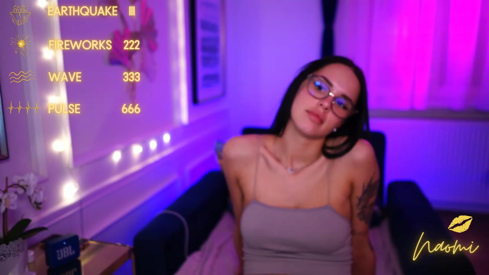 Gallery image thumbnail from cinnabellee's myfreecams stream on, 03/13/2023, 22:02 image 20 of 20