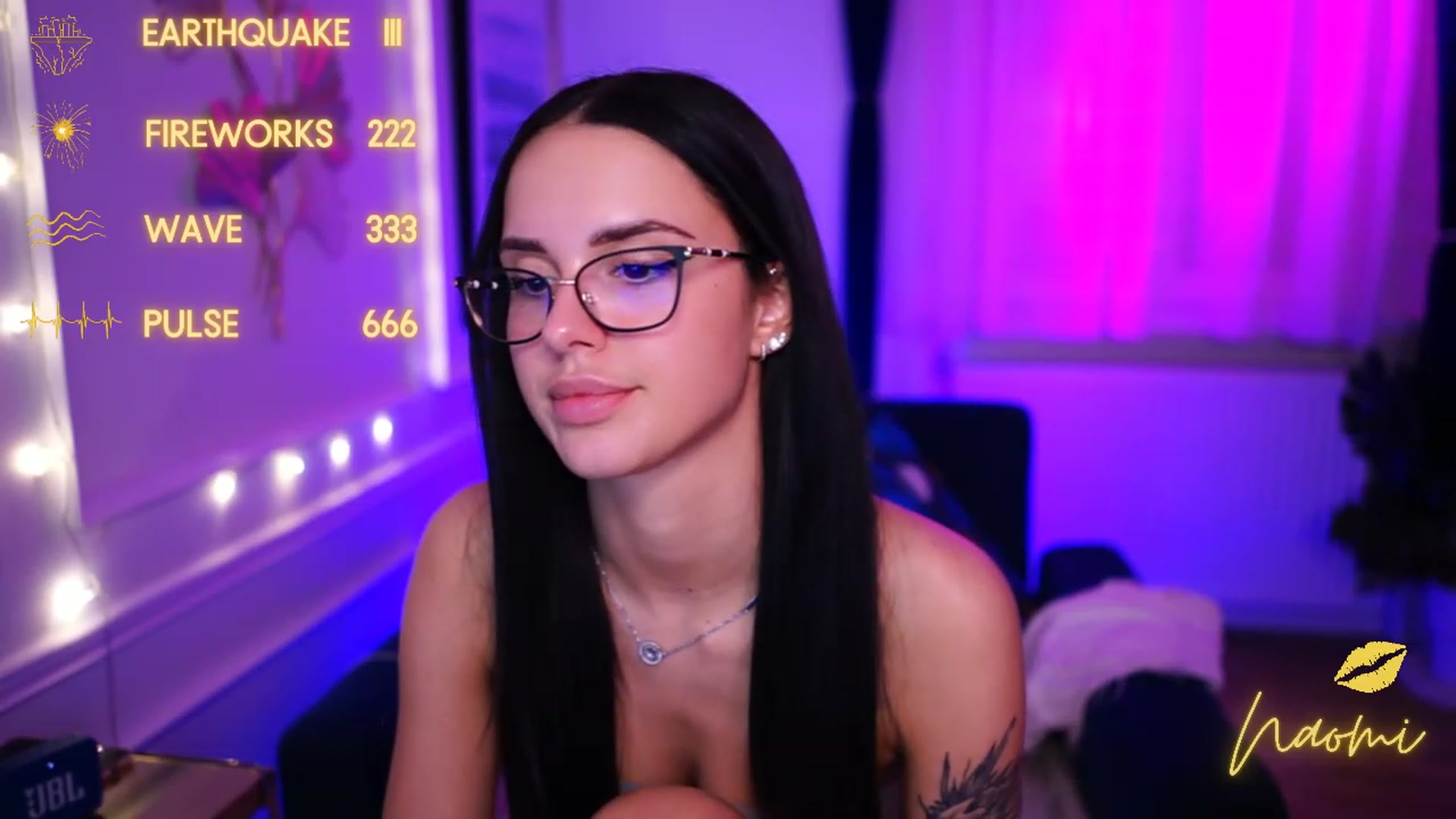 Gallery image thumbnail from cinnabellee's myfreecams stream on, 03/13/2023, 22:02 image 12 of 20