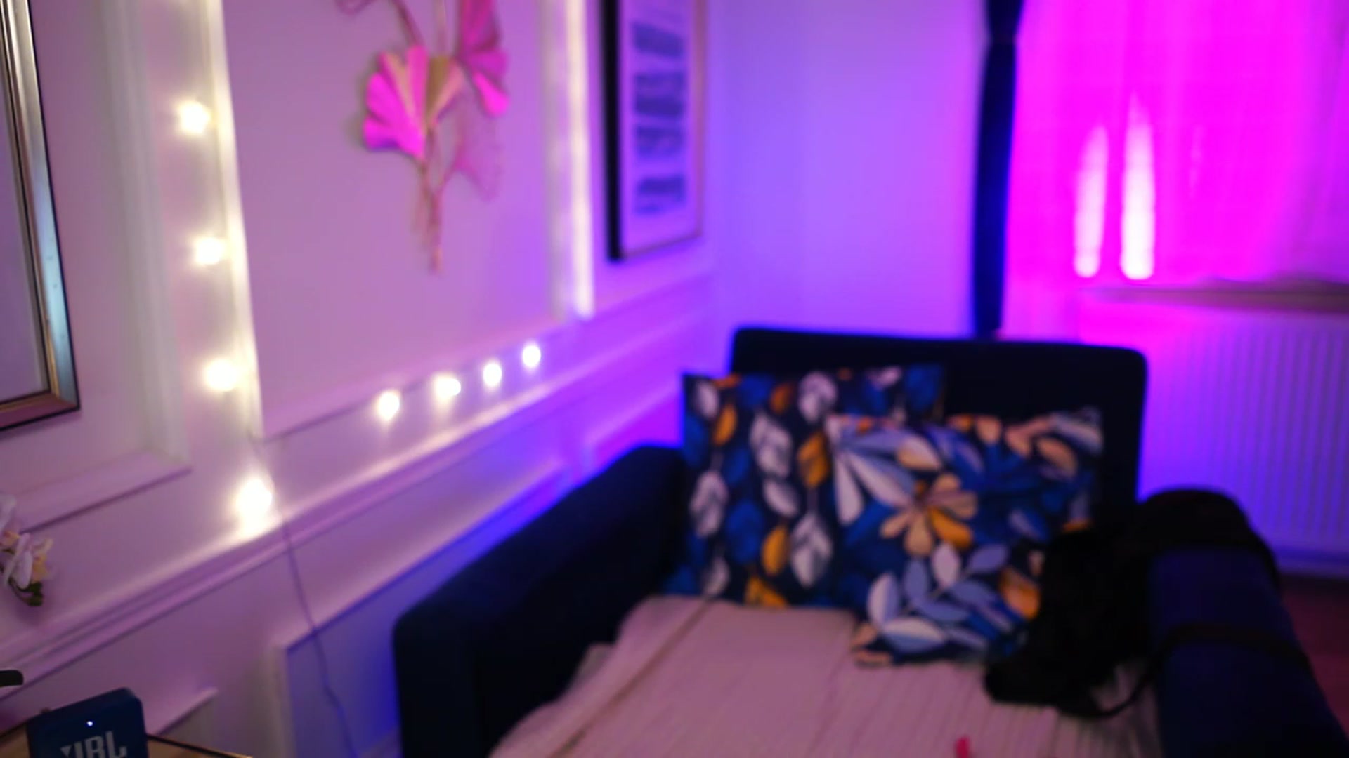 Gallery image thumbnail from cinnabellee's myfreecams stream on, 03/19/2023, 23:22 image 7 of 20