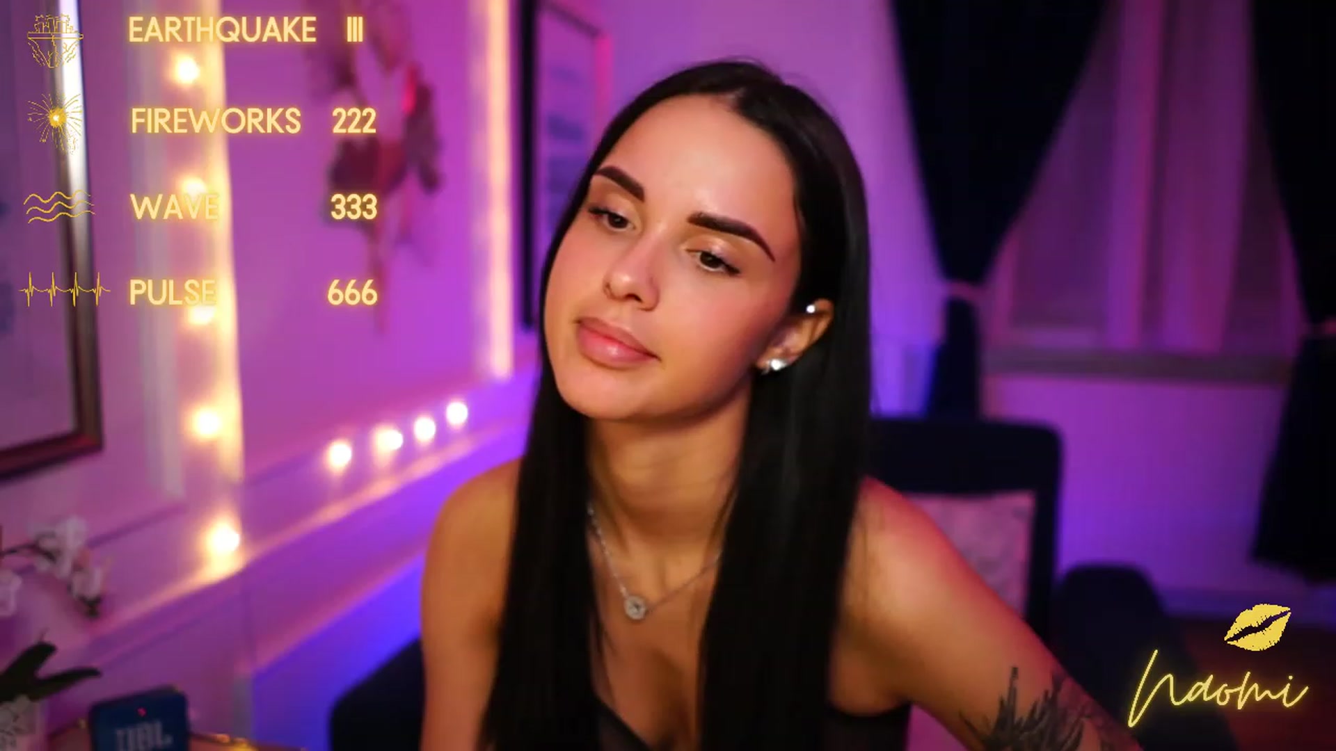Gallery image thumbnail from cinnabellee's myfreecams stream on, 03/21/2023, 02:32 image 6 of 20