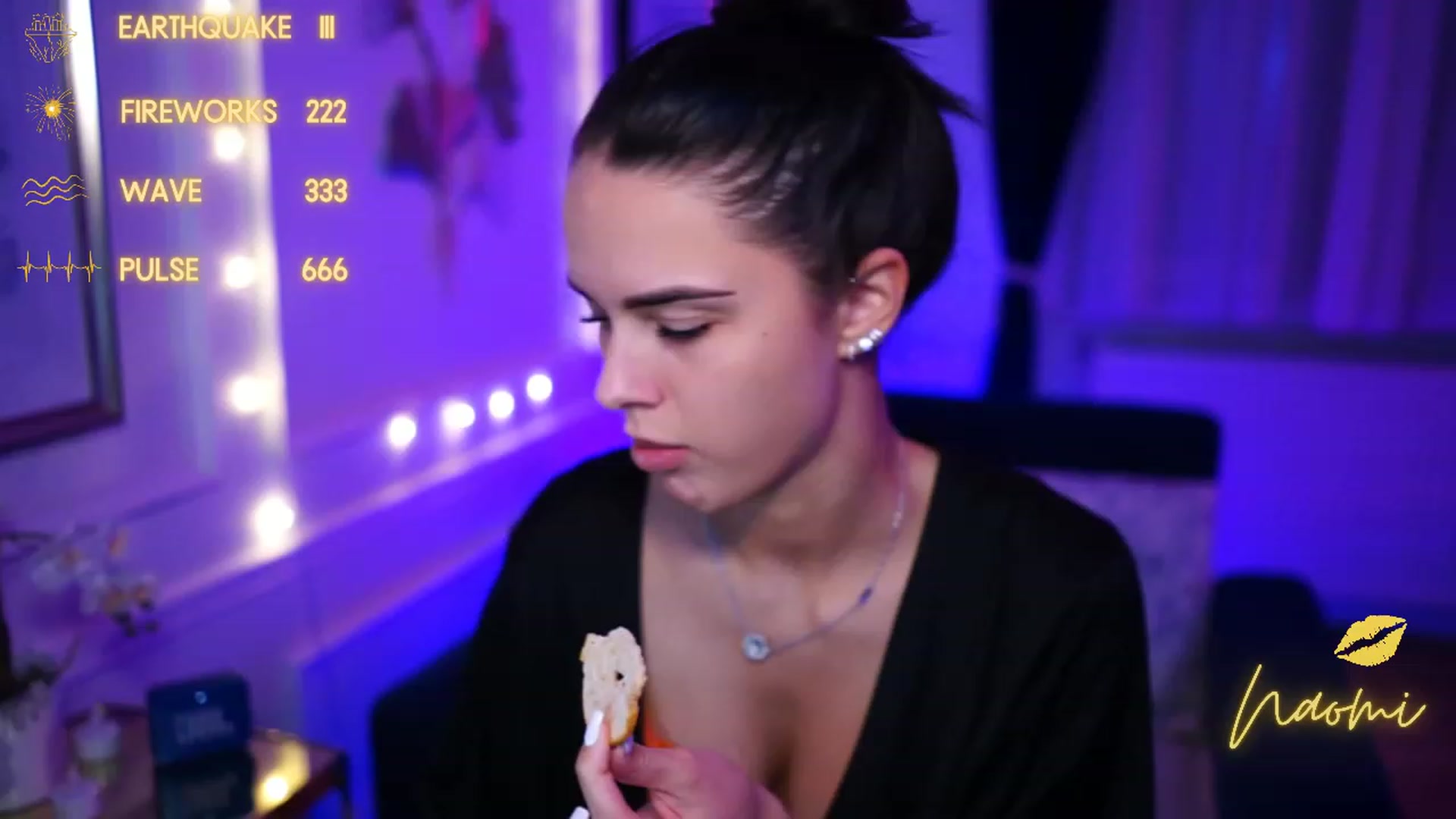 Gallery image thumbnail from cinnabellee's myfreecams stream on, 03/23/2023, 19:47 image 1 of 20